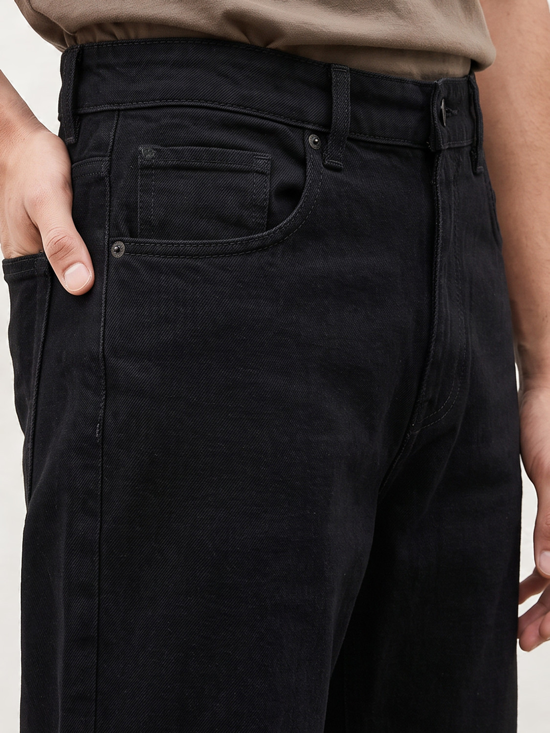 Image of Spykar Loose Fit Men Black Jeans