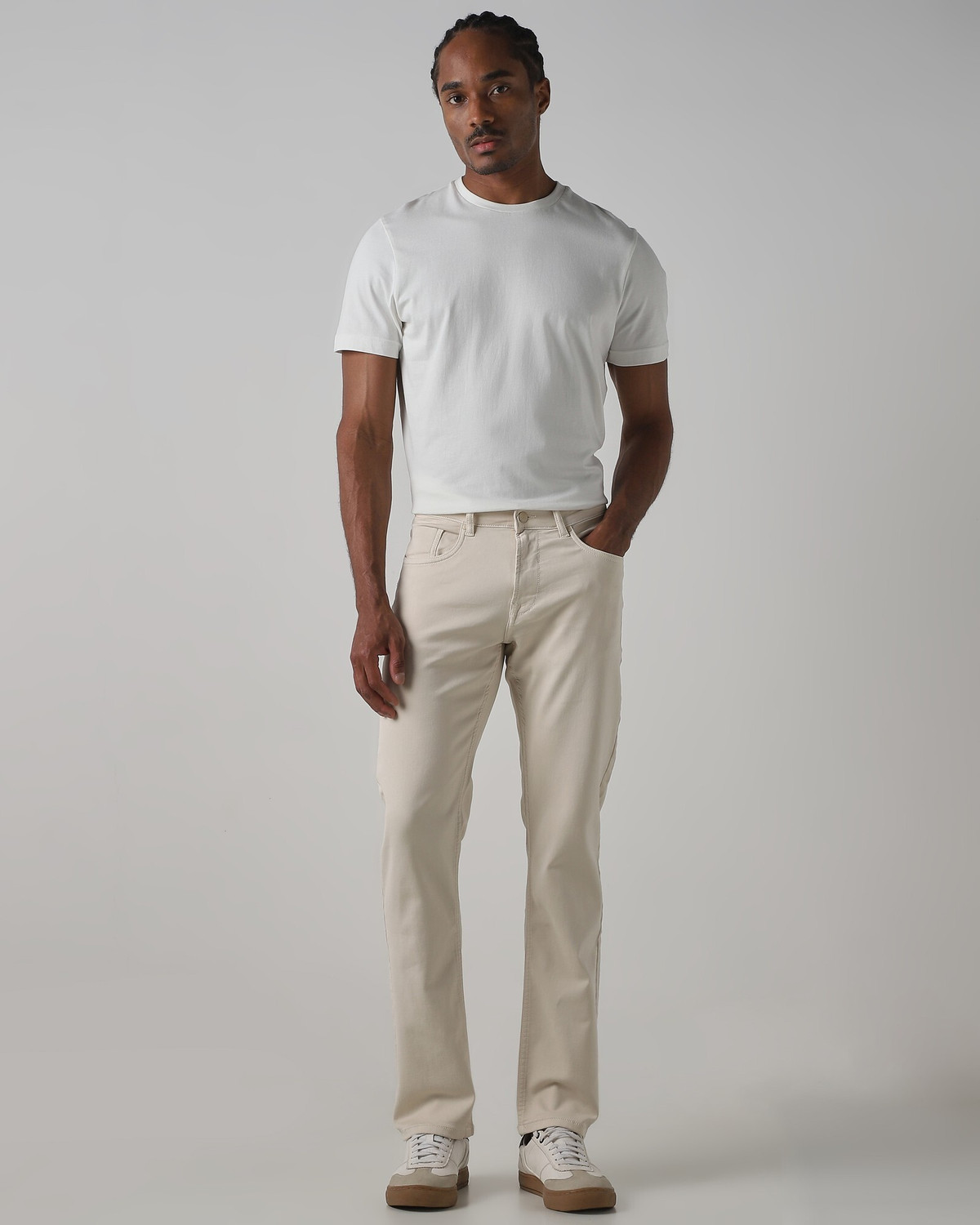 Image of MUFTI Men Straight Fit Mid Rise White Jeans