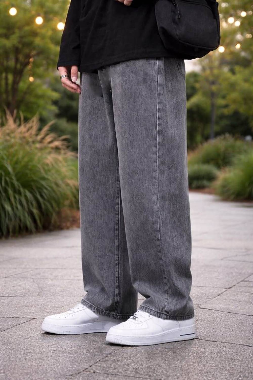 Pahiraav Loose Fit Men Grey Jeans - Image 1