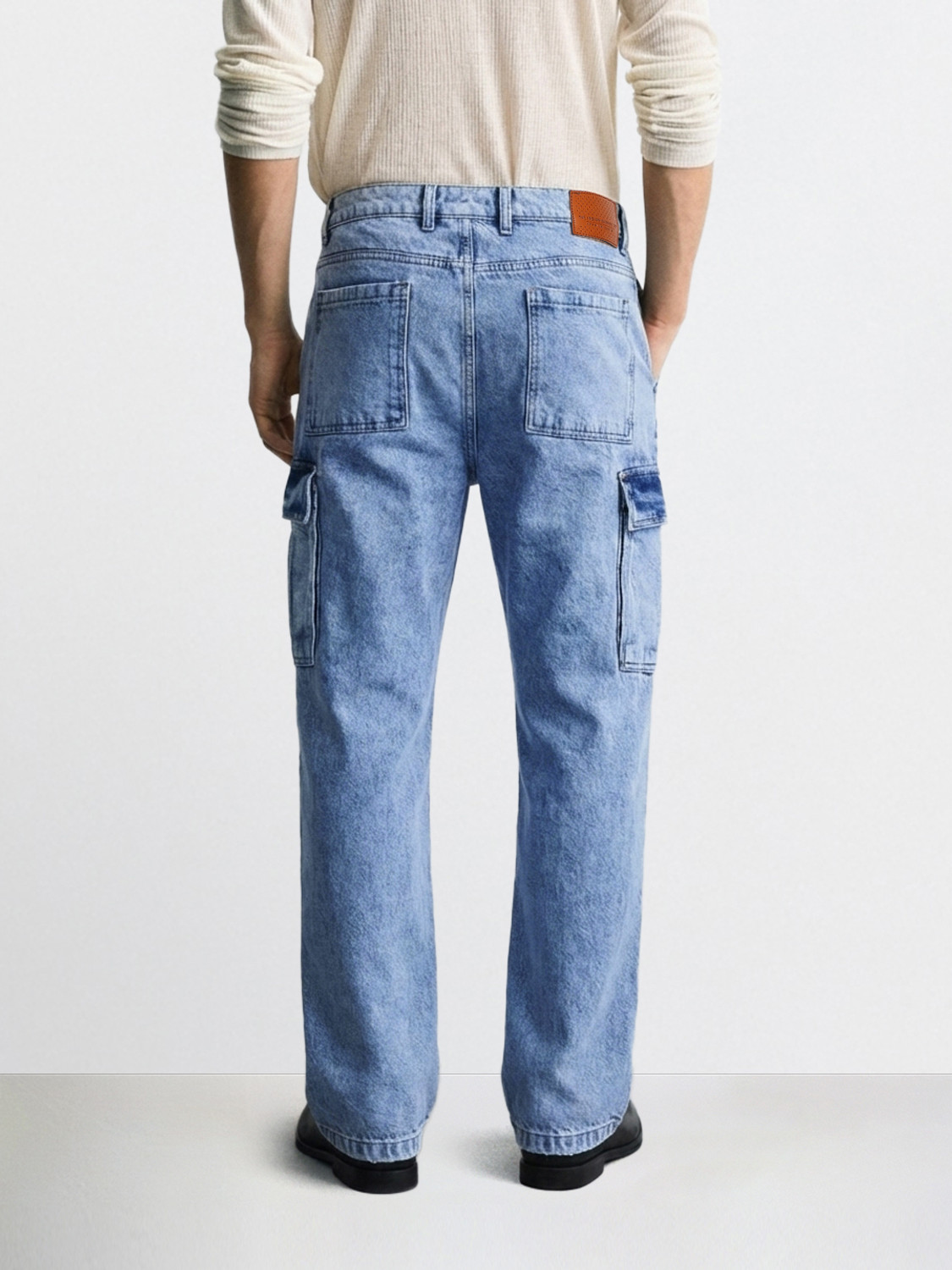 Image of The Indian Garage Co. Relaxed Fit Men Blue Jeans