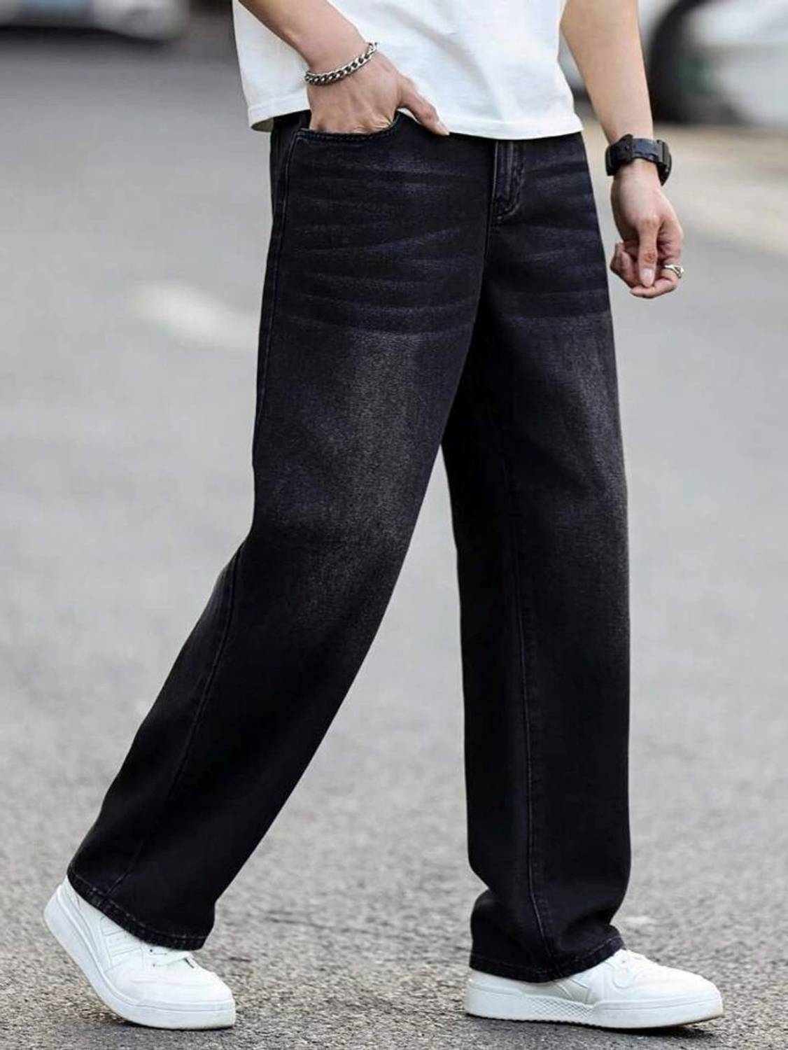 Men Regular Mid Rise Black Jeans - Image 3