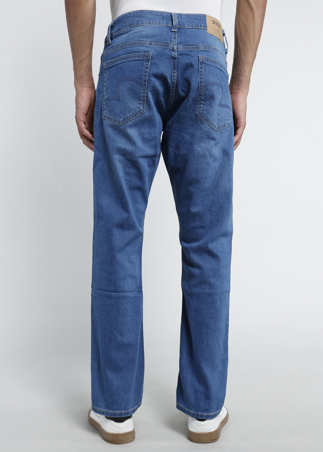 Image of Spykar Relaxed Fit Men Blue Jeans