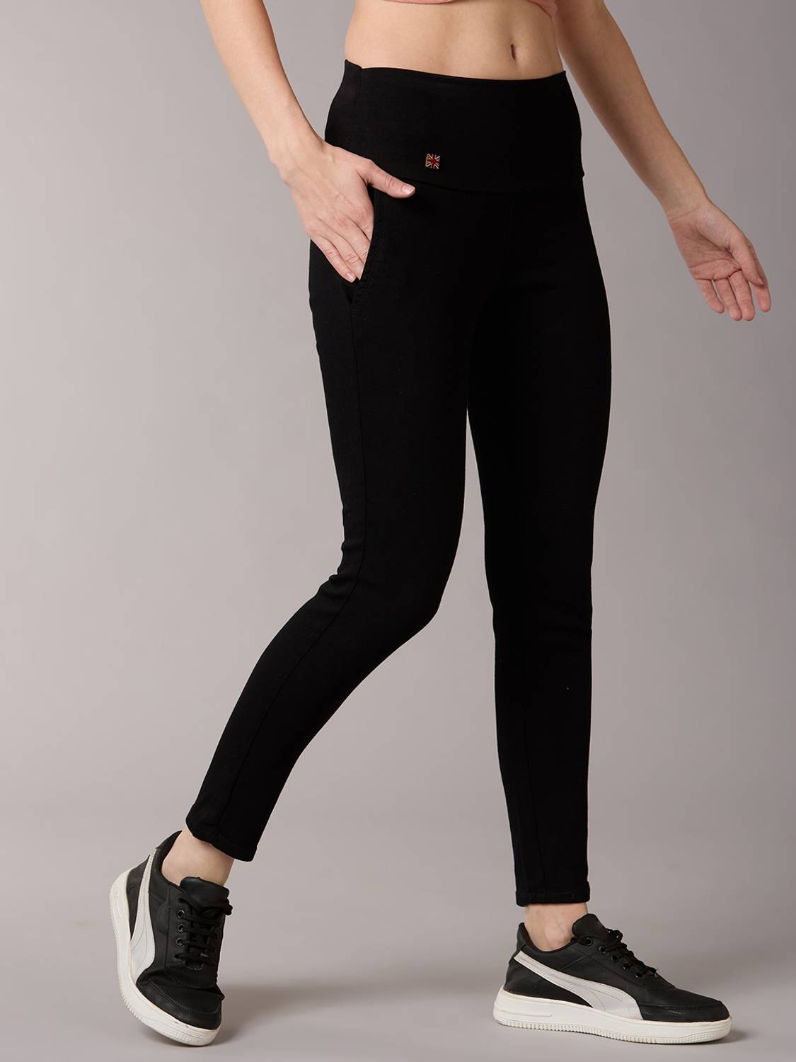 3BUTTERFLIES Skinny Women Black Jeans