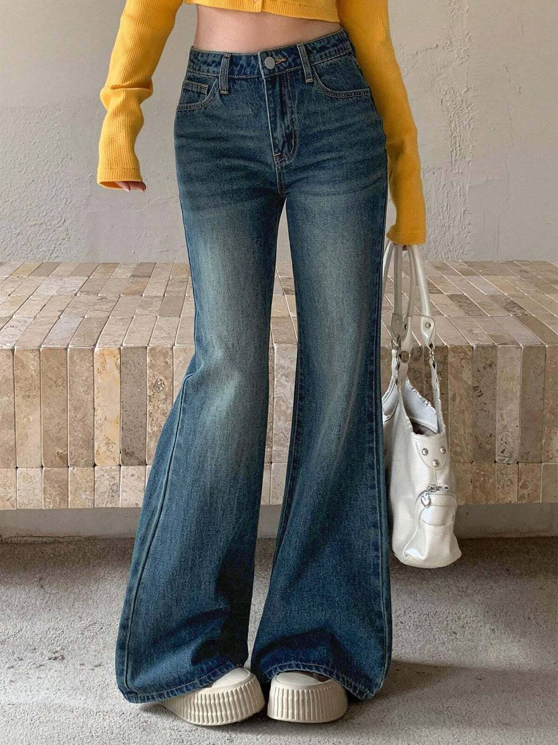 AAV2 Flared Women Blue Jeans - Image 1