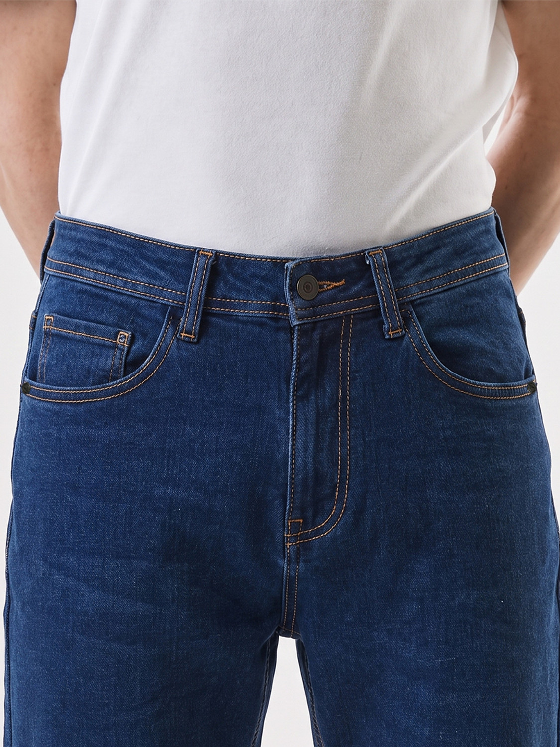 Image of RED CHIEF Men Regular Mid Rise Blue Jeans