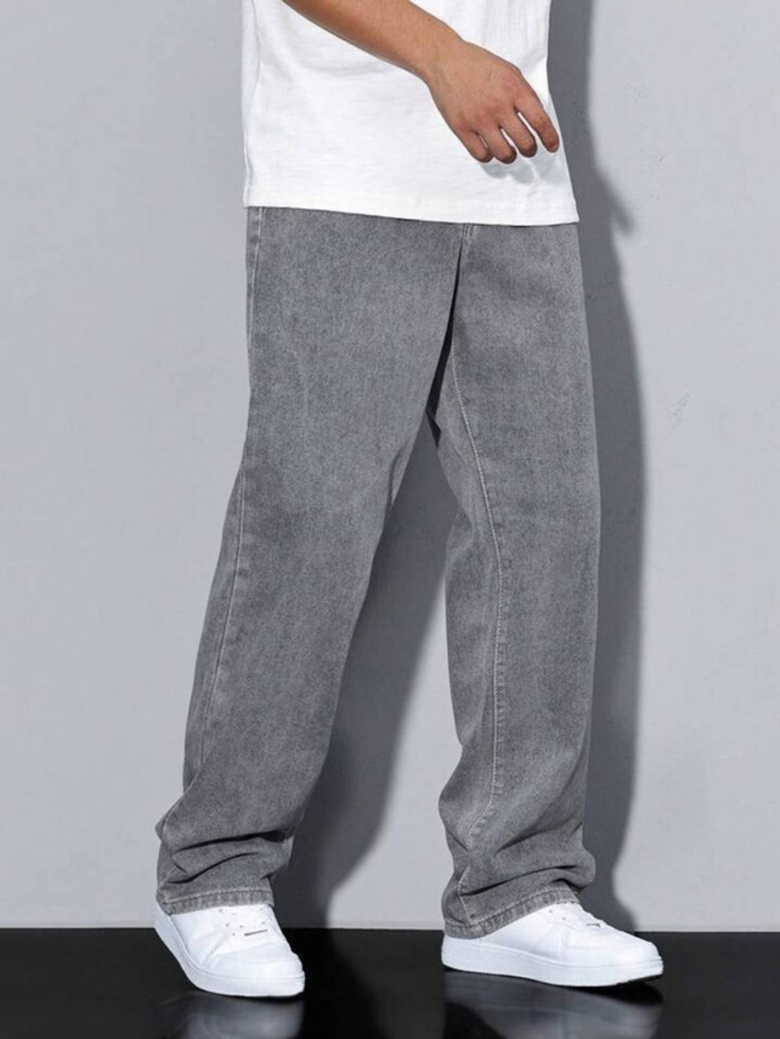 INDIGOX Straight Fit Men Grey Jeans