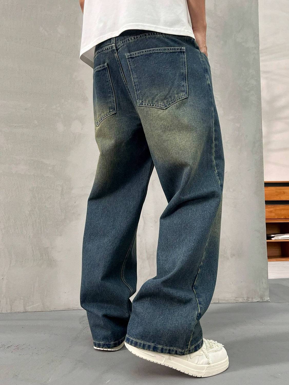 Americhic Men Blue Jeans Straight Fit - Image 2