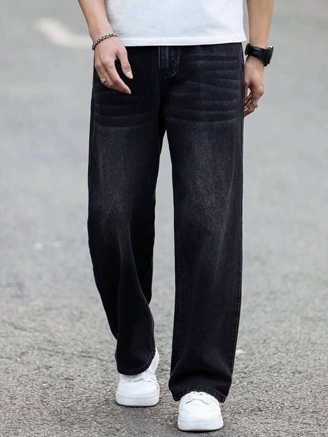 Men Regular Mid Rise Black Jeans - Image 5