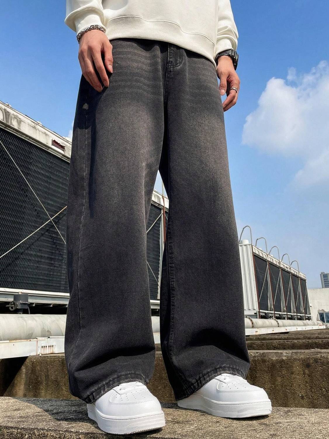 Leriya Loose Fit Men Black Jeans