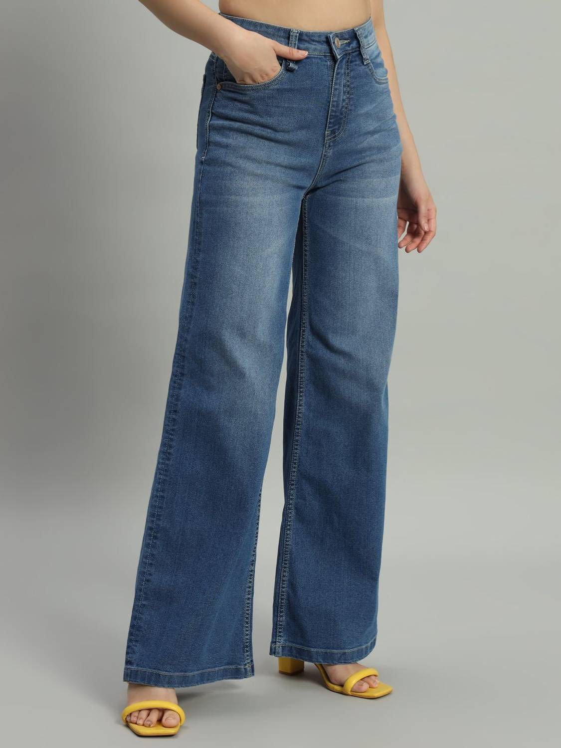 GUTI Flared Women Blue Jeans - Image 3