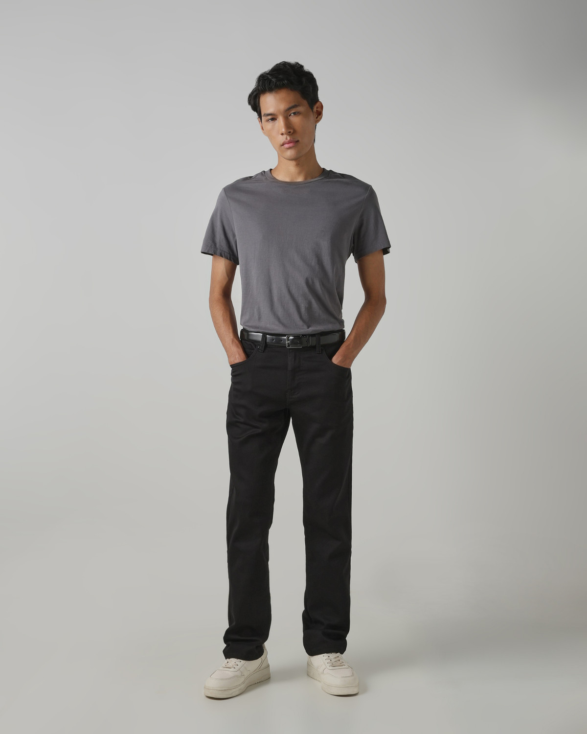 Image of MUFTI Men Straight Fit Mid Rise Black Jeans