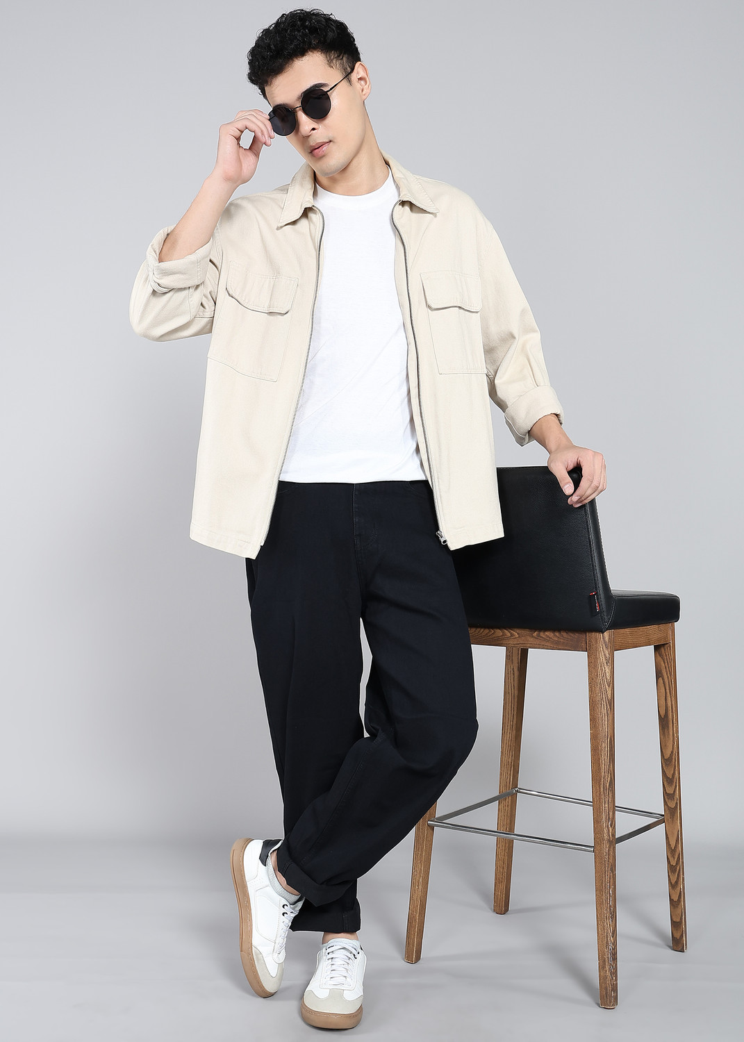 Image of Roadster Men Loose Fit Mid Rise Black Jeans