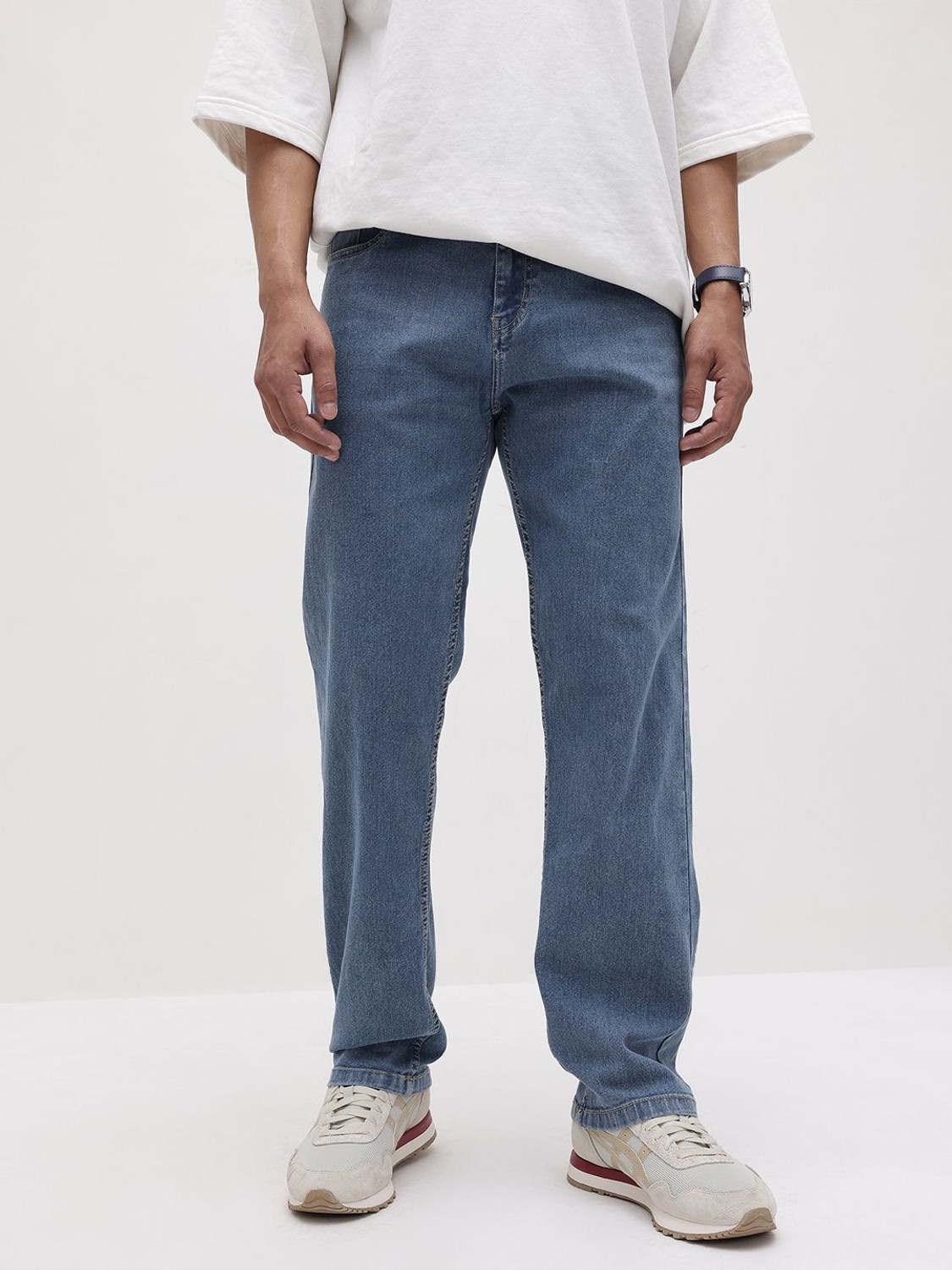 Image of Roadster Straight Fit Men Blue Jeans