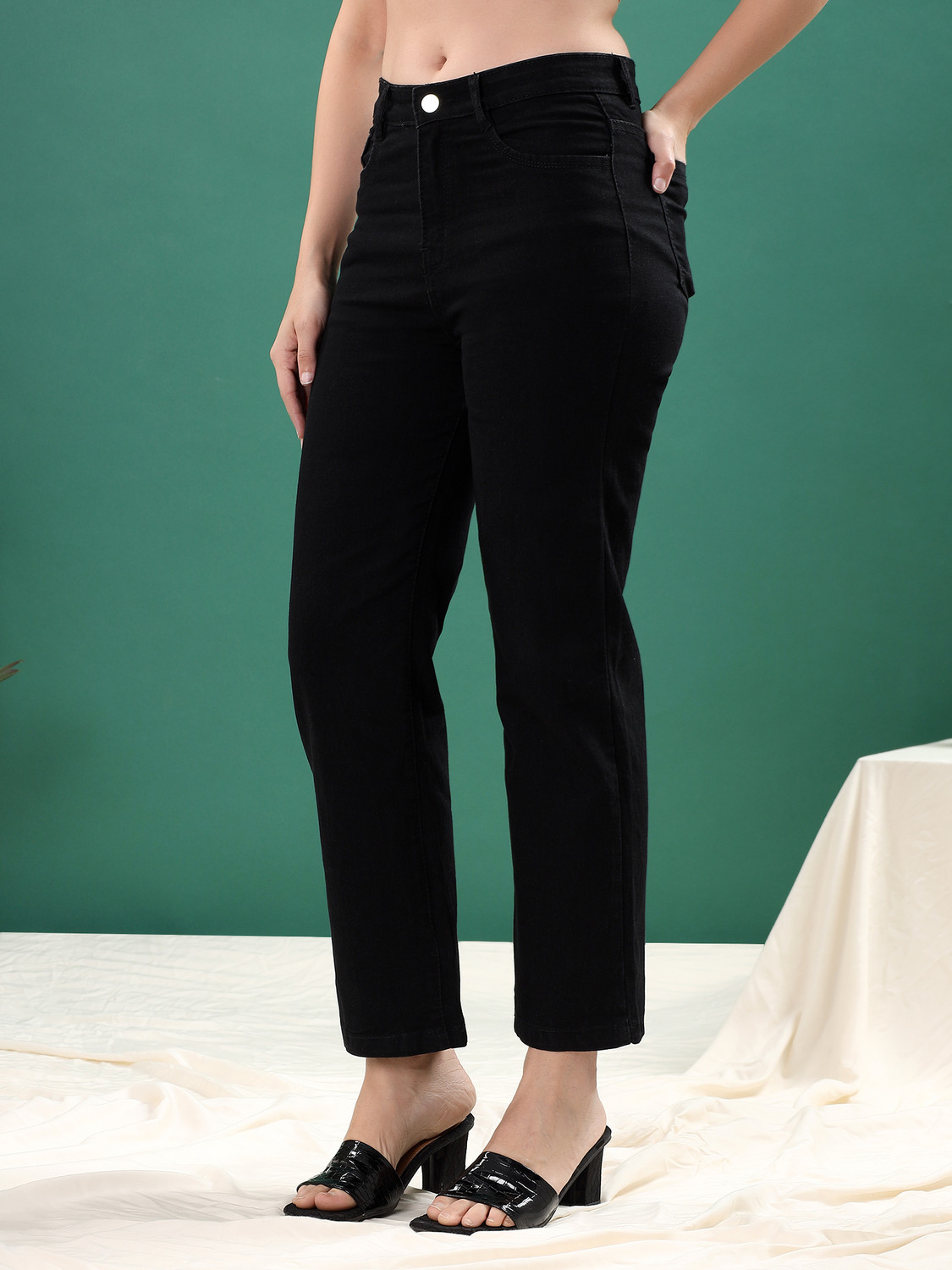 Image of ZARISTAA Straight Fit Women Black Jeans