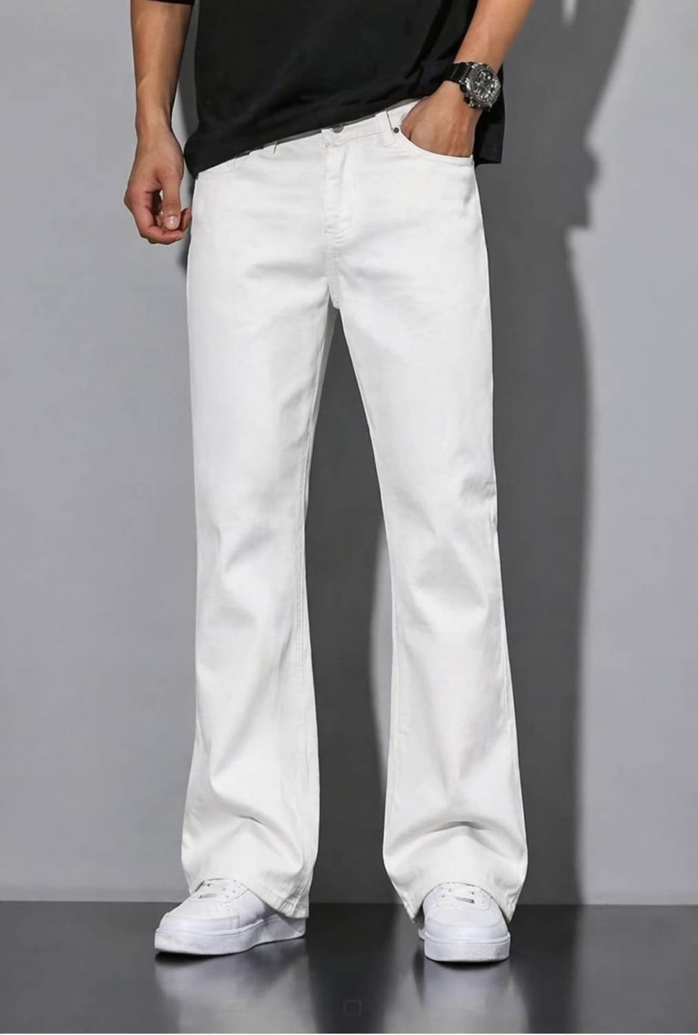 AGMW Loose Fit White Jeans - Image 1