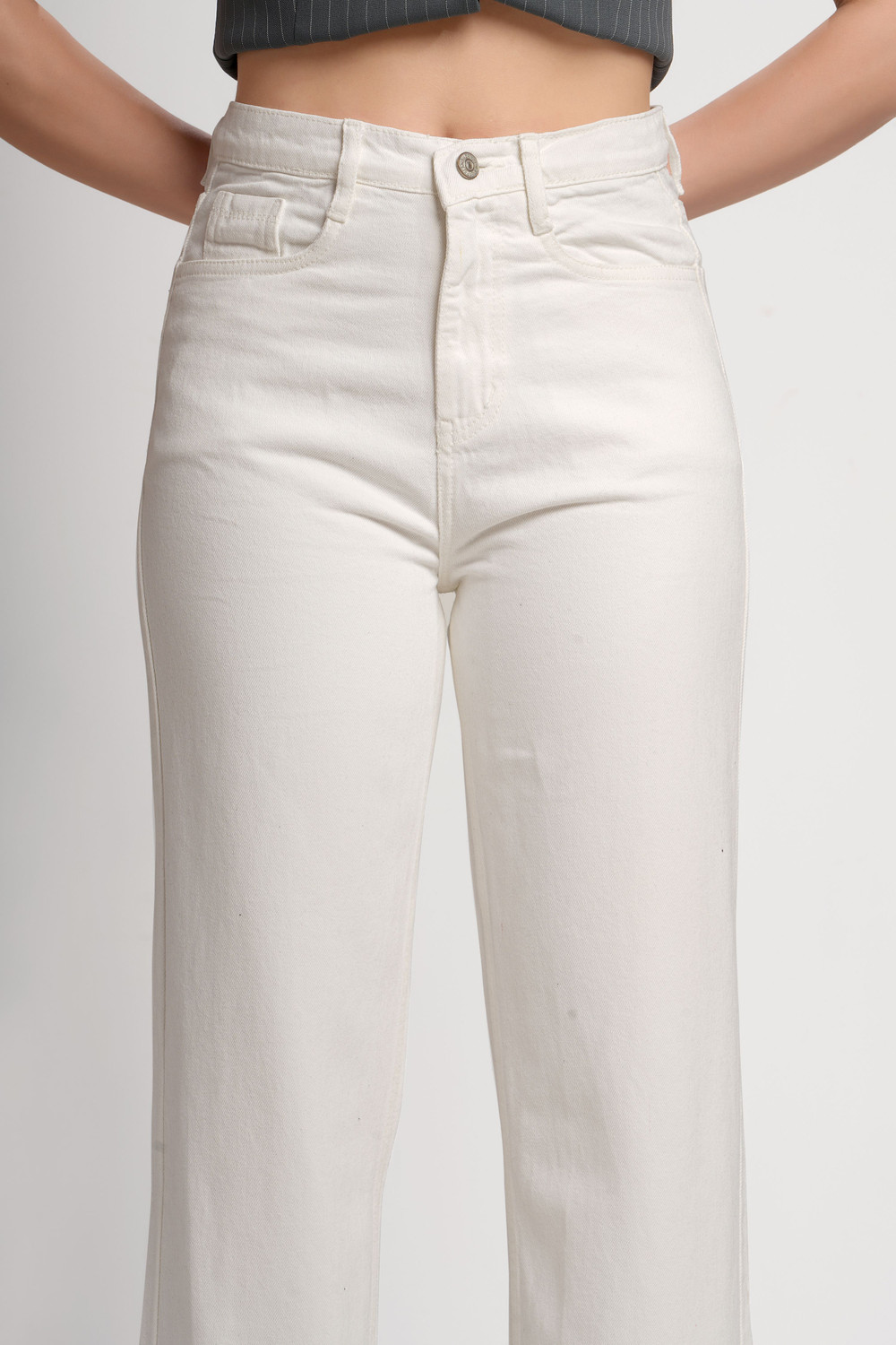 Image of me queen Loose Fit Women White Jeans