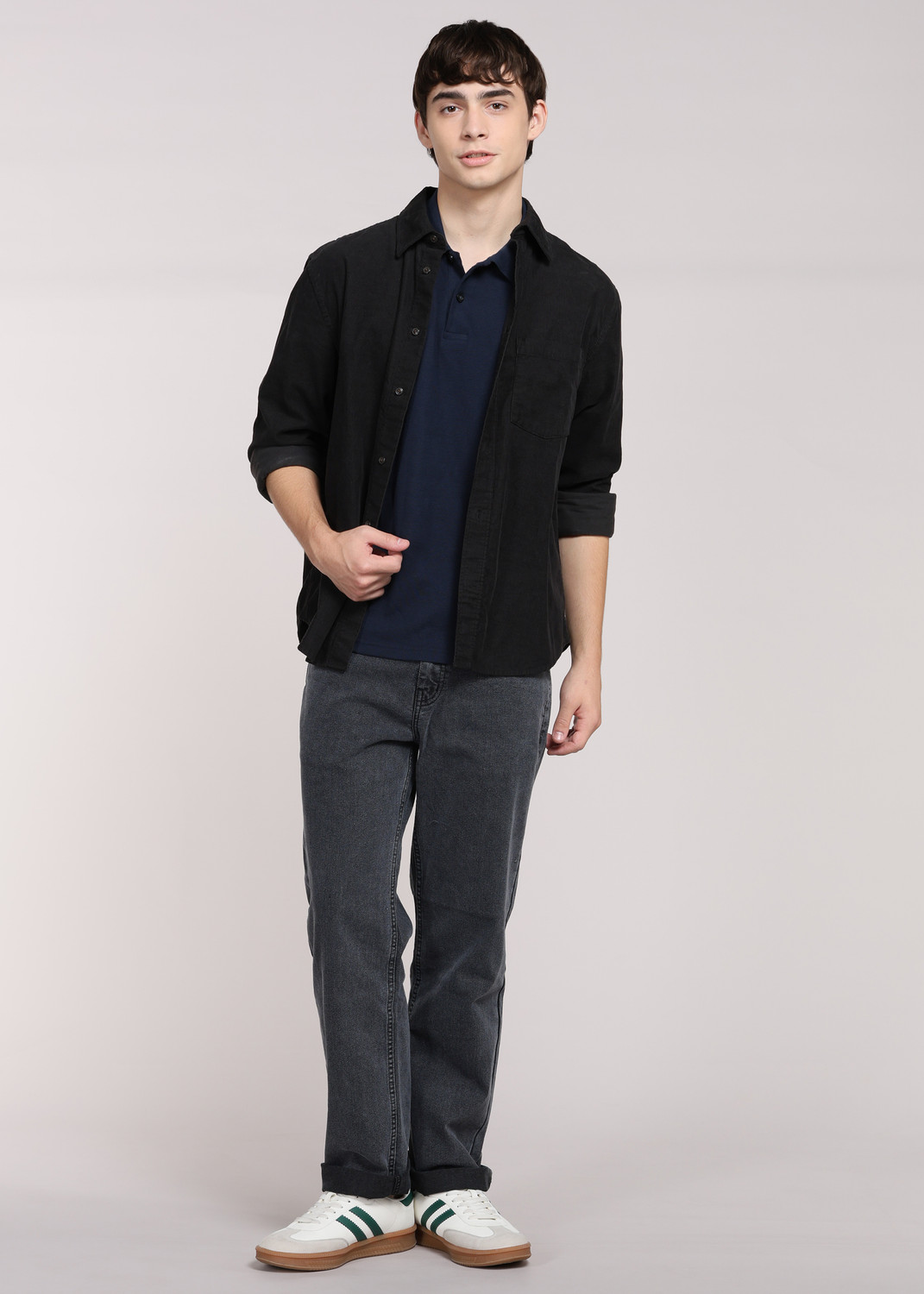 Image of Roadster Men Straight Fit Mid Rise Black Jeans