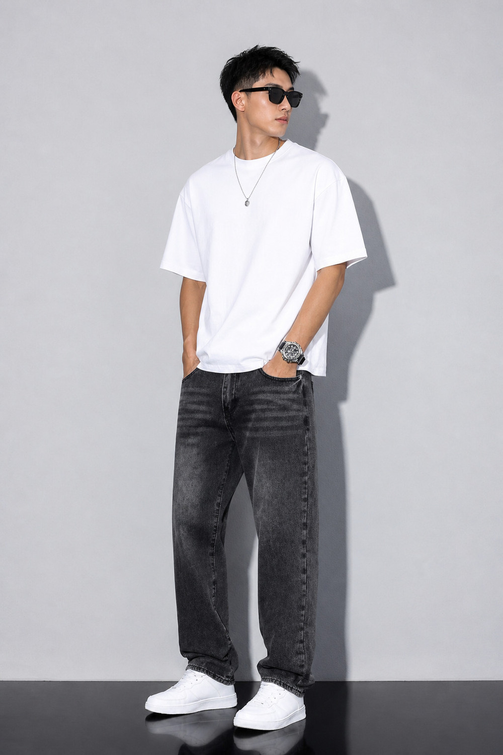 Image of DENIM LOOK Men Baggy Fit Mid Rise Dark Grey Jeans