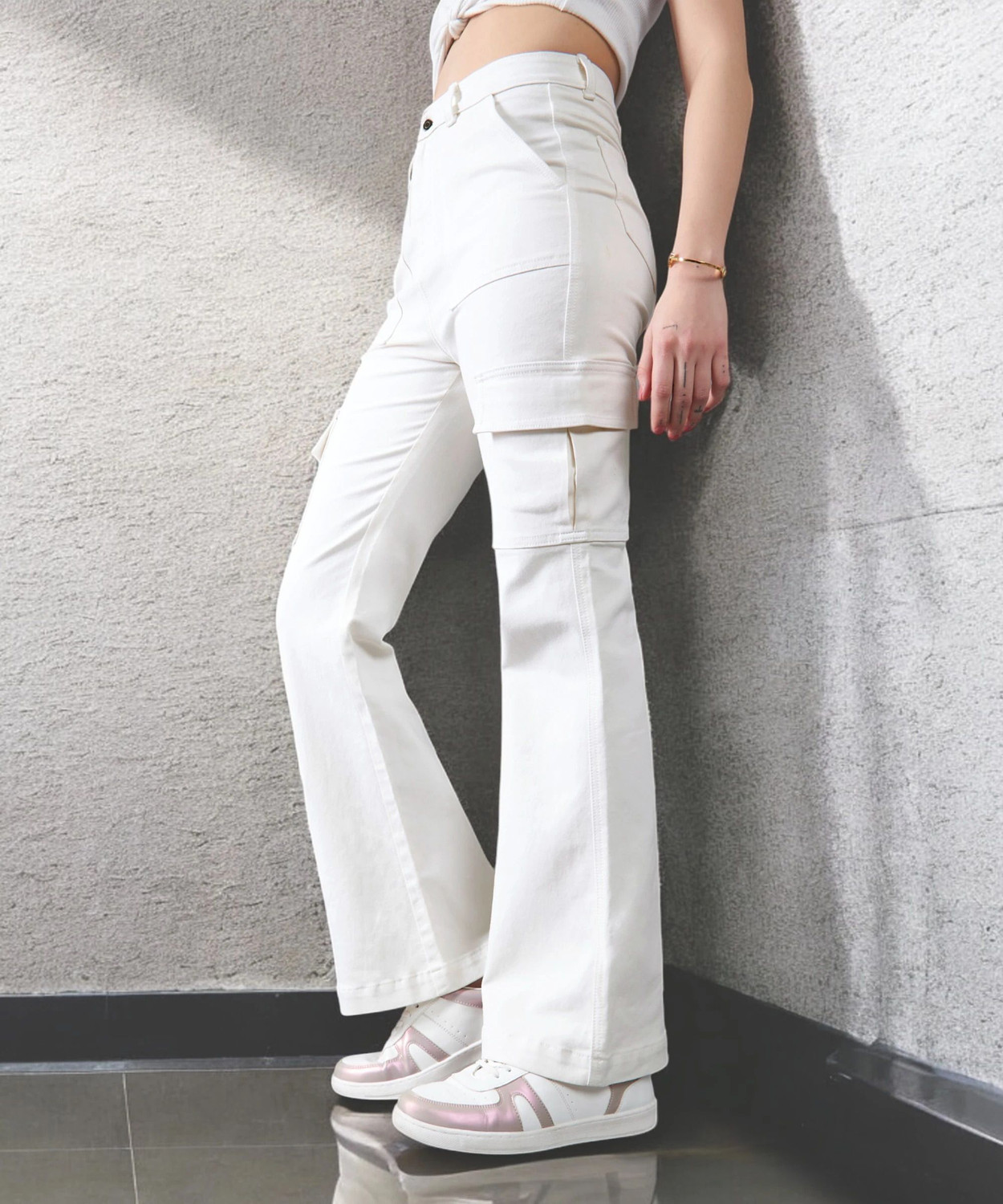 Image of DOLCE CRUDO Boot-Leg Women White Jeans