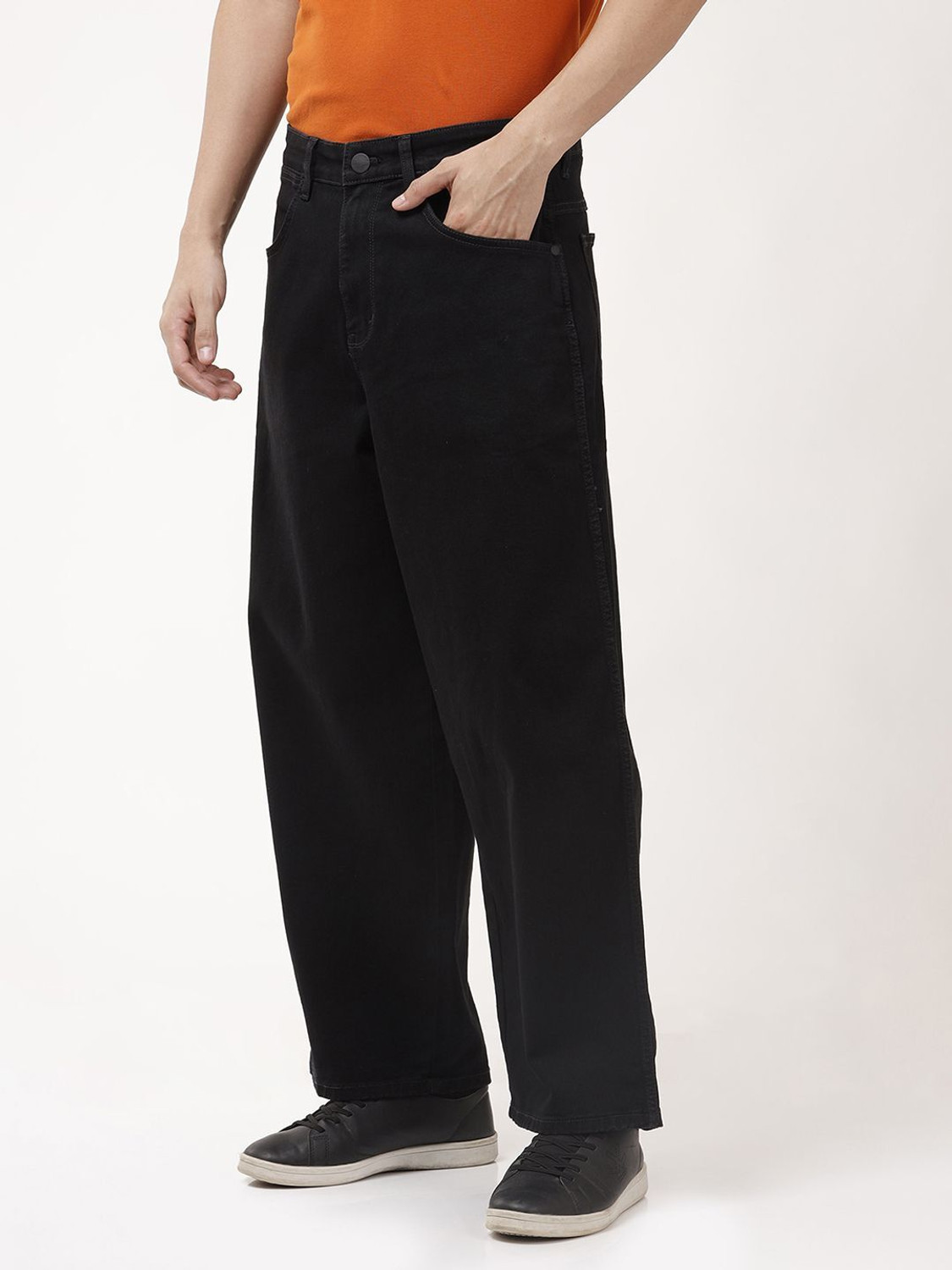 Image of Wrangler Loose Fit Men Black Jeans