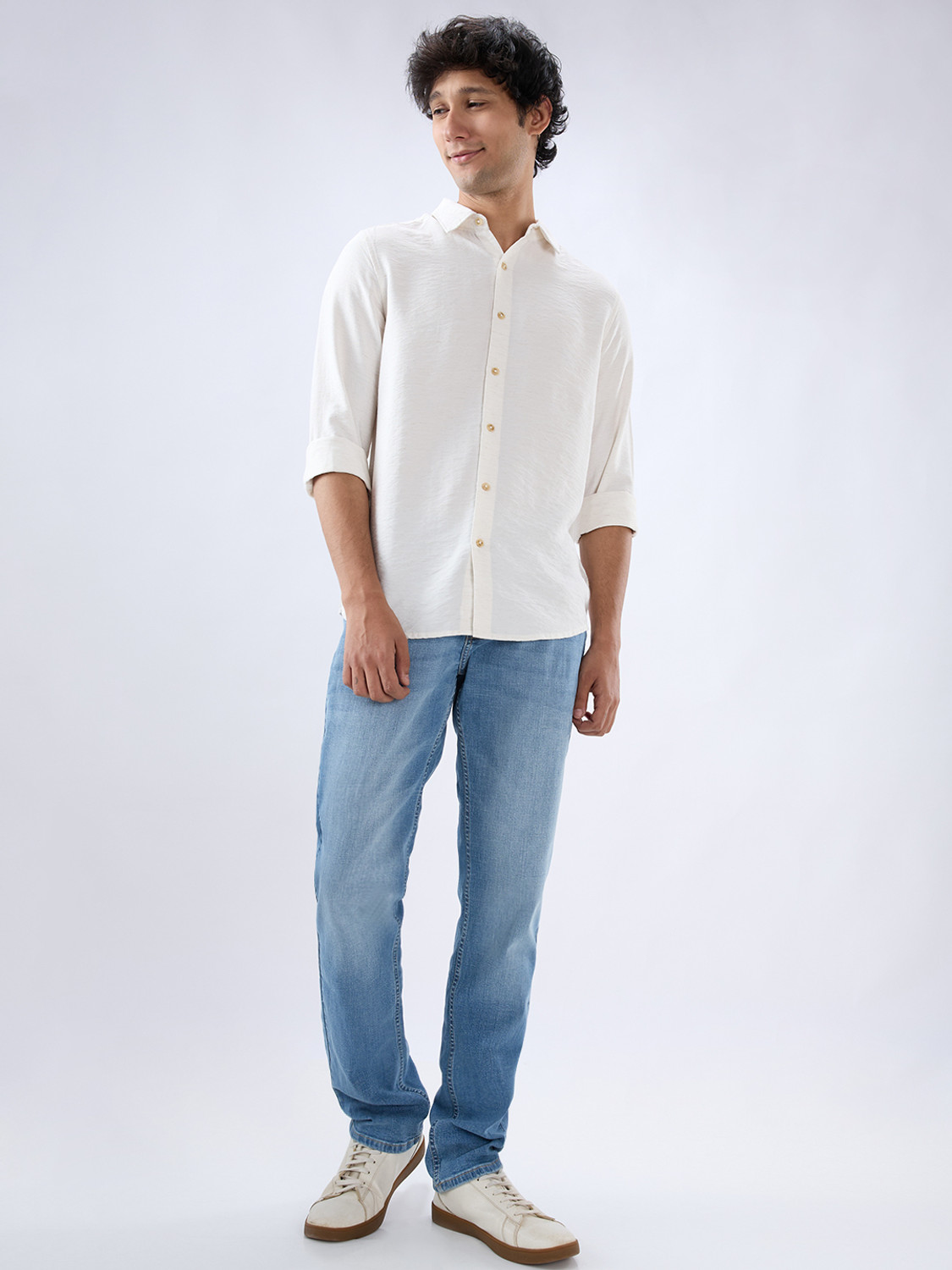 Image of Spykar Straight Fit Men Light Blue Jeans