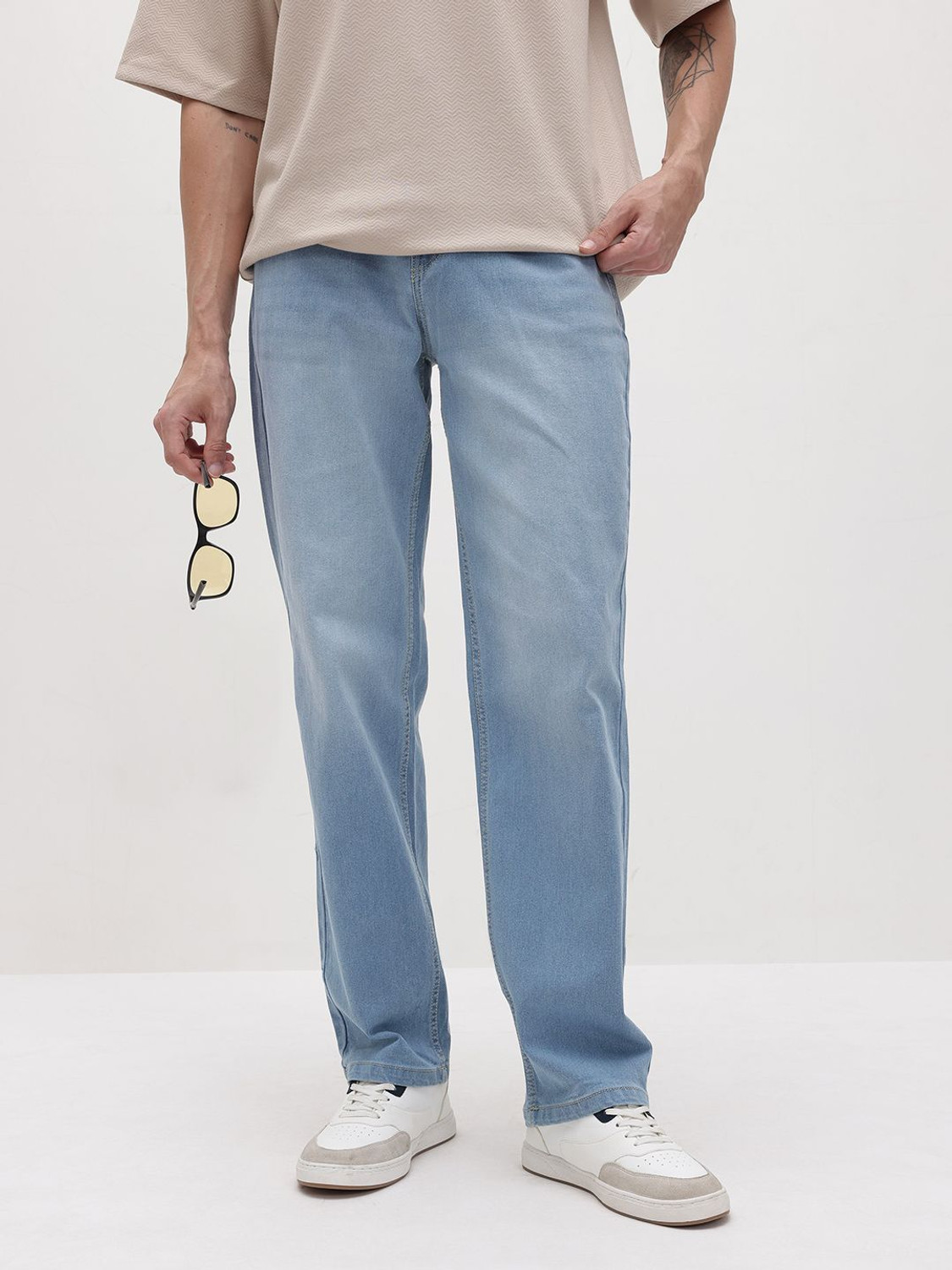 Image of Roadster Straight Fit Men Blue Jeans