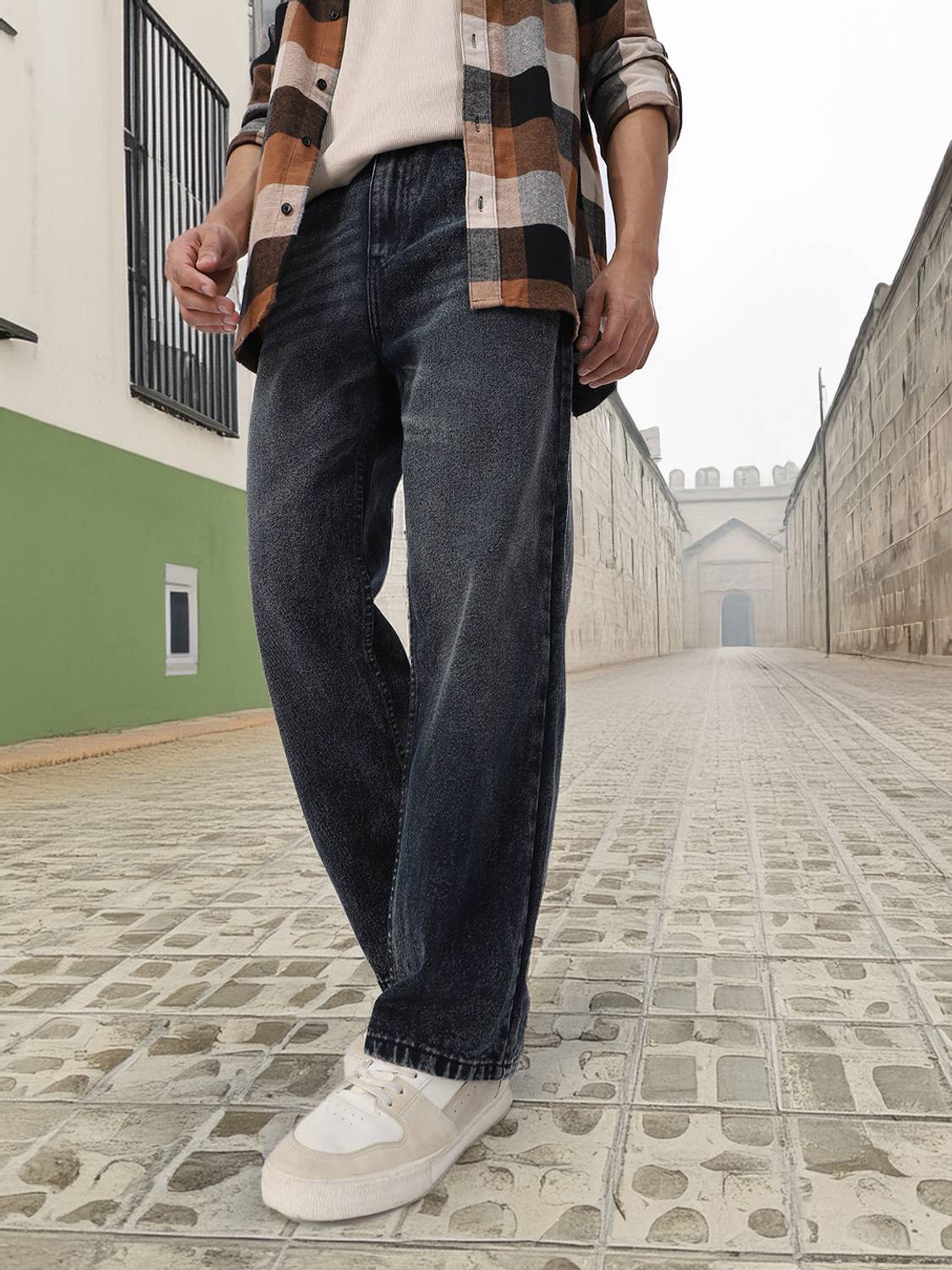 Urbano Fashion Loose Fit Men Black Jeans - Image 1