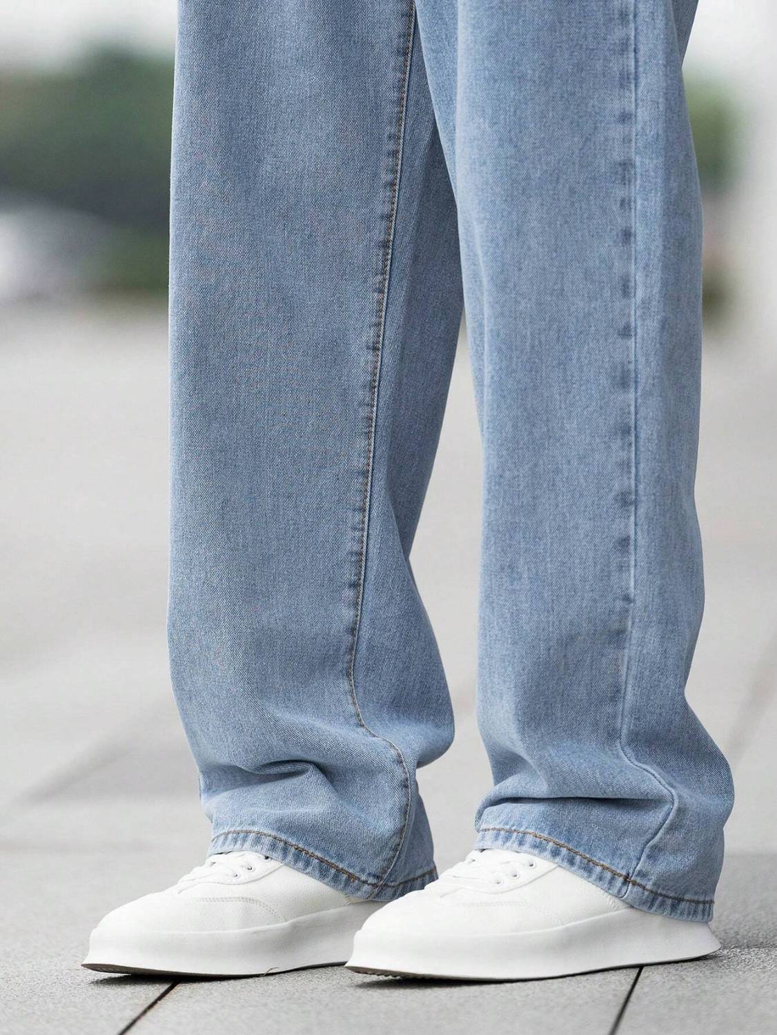 MEIXN Loose Fit Men Light Blue Jeans - Image 5