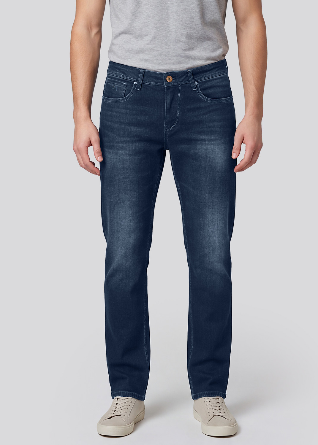 Image of LAWMAN Men Straight Fit Mid Rise Dark Blue Jeans