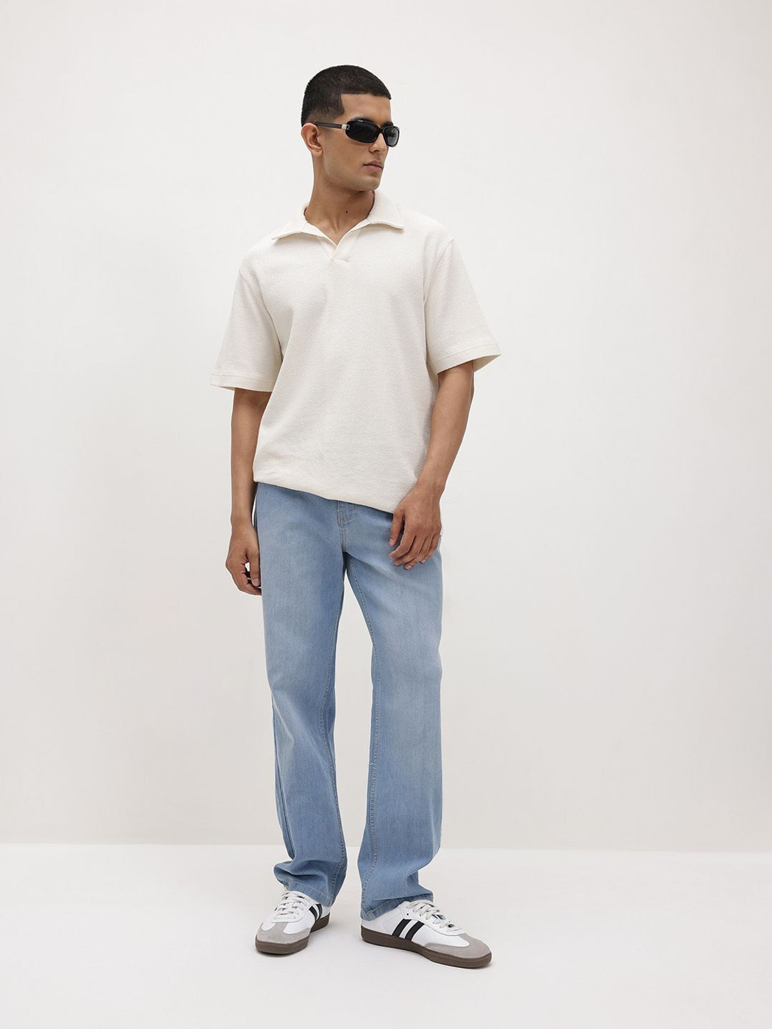 Image of Roadster Straight Fit Men Blue Jeans