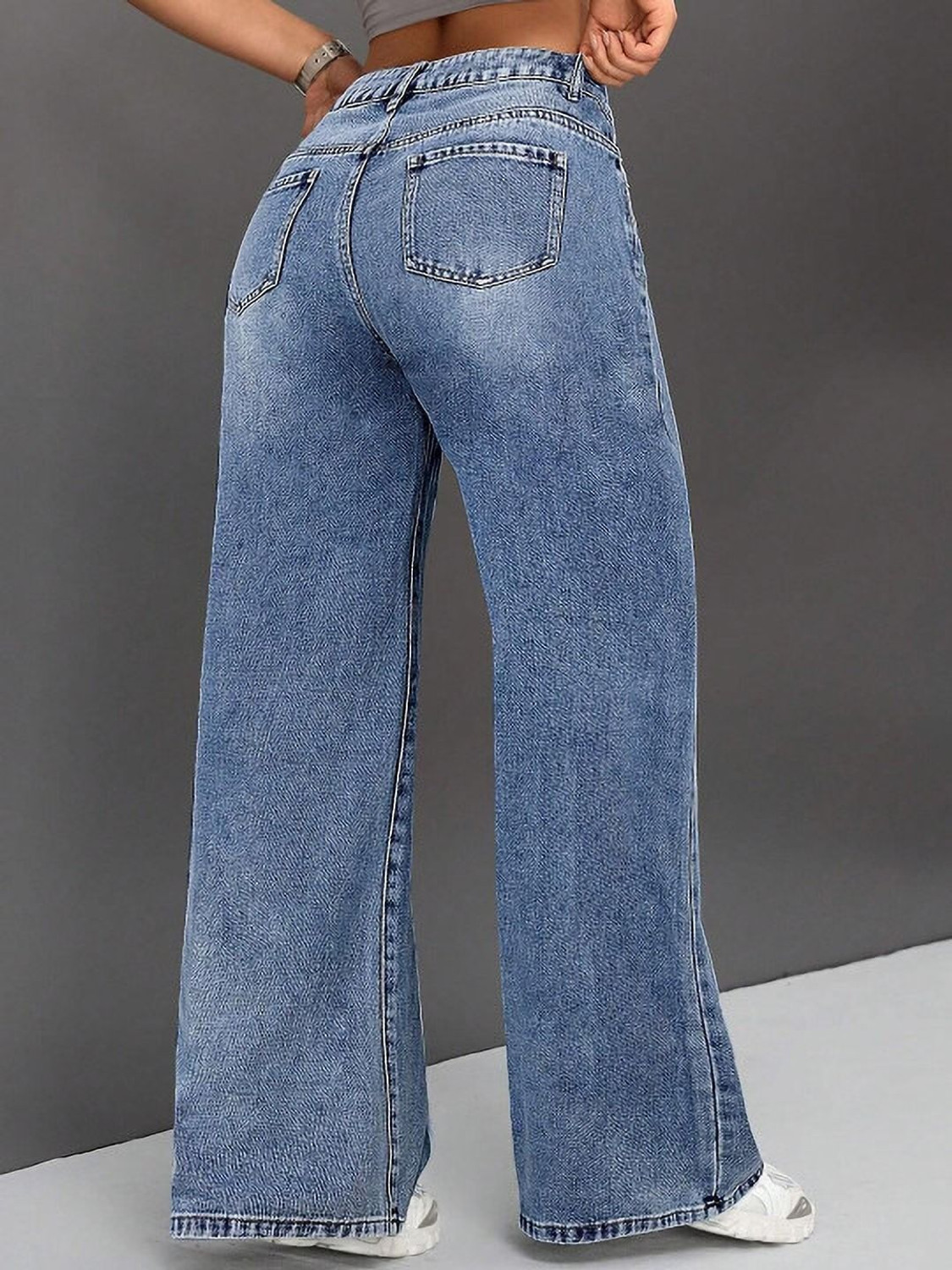 Image of TYFFYN Loose Fit Women Light Blue Jeans