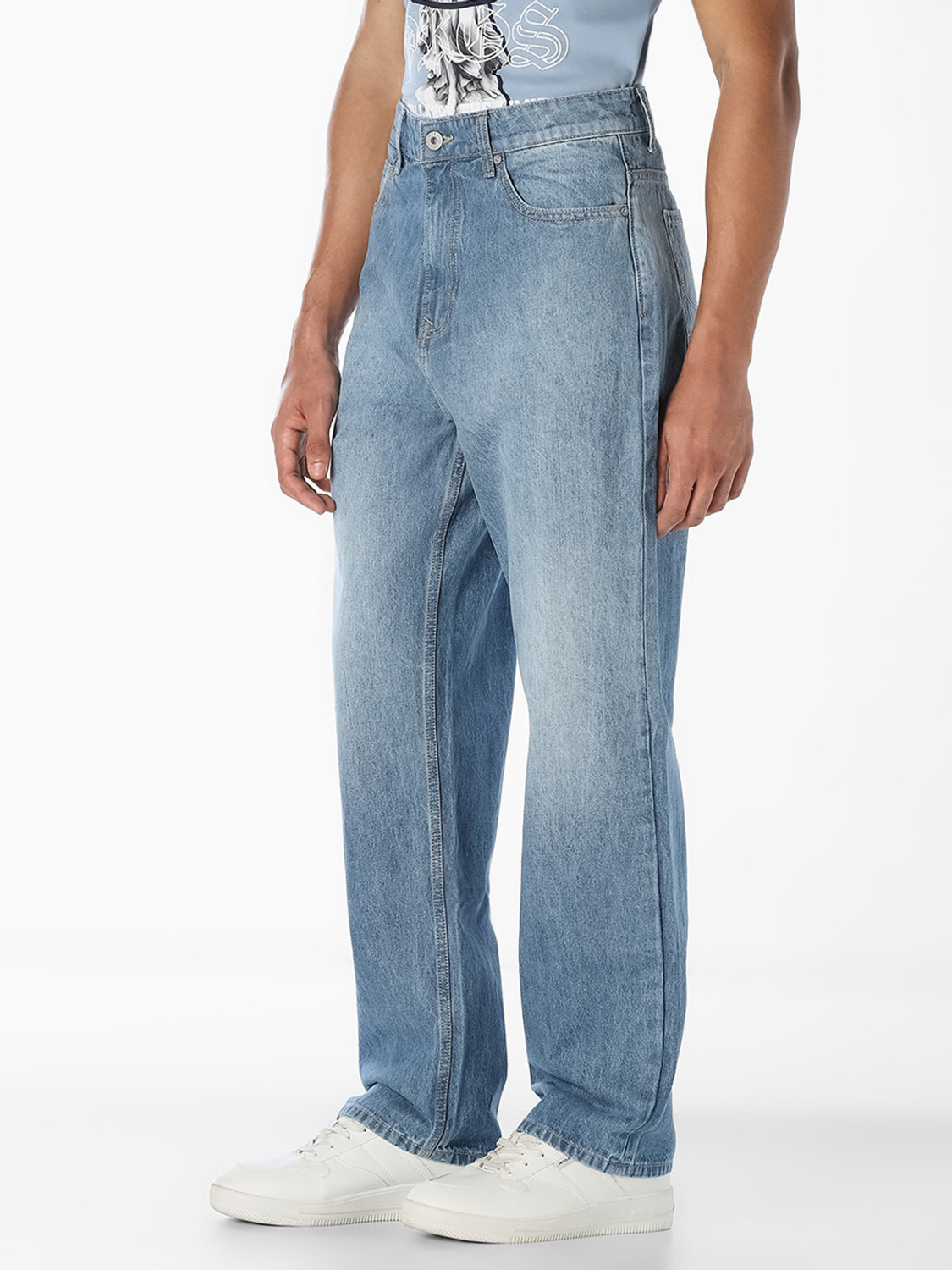 Image of JACK & JONES Men Loose Fit Low Rise Light Blue Jeans