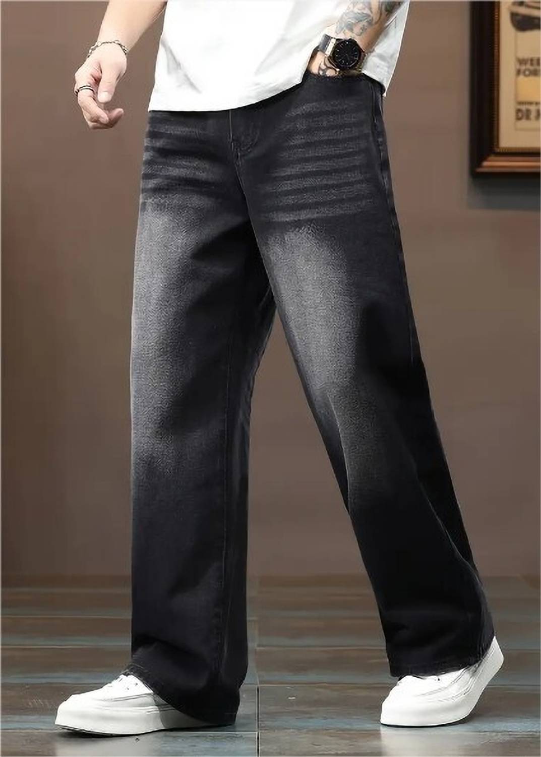 ujas Straight Fit Men Black Jeans