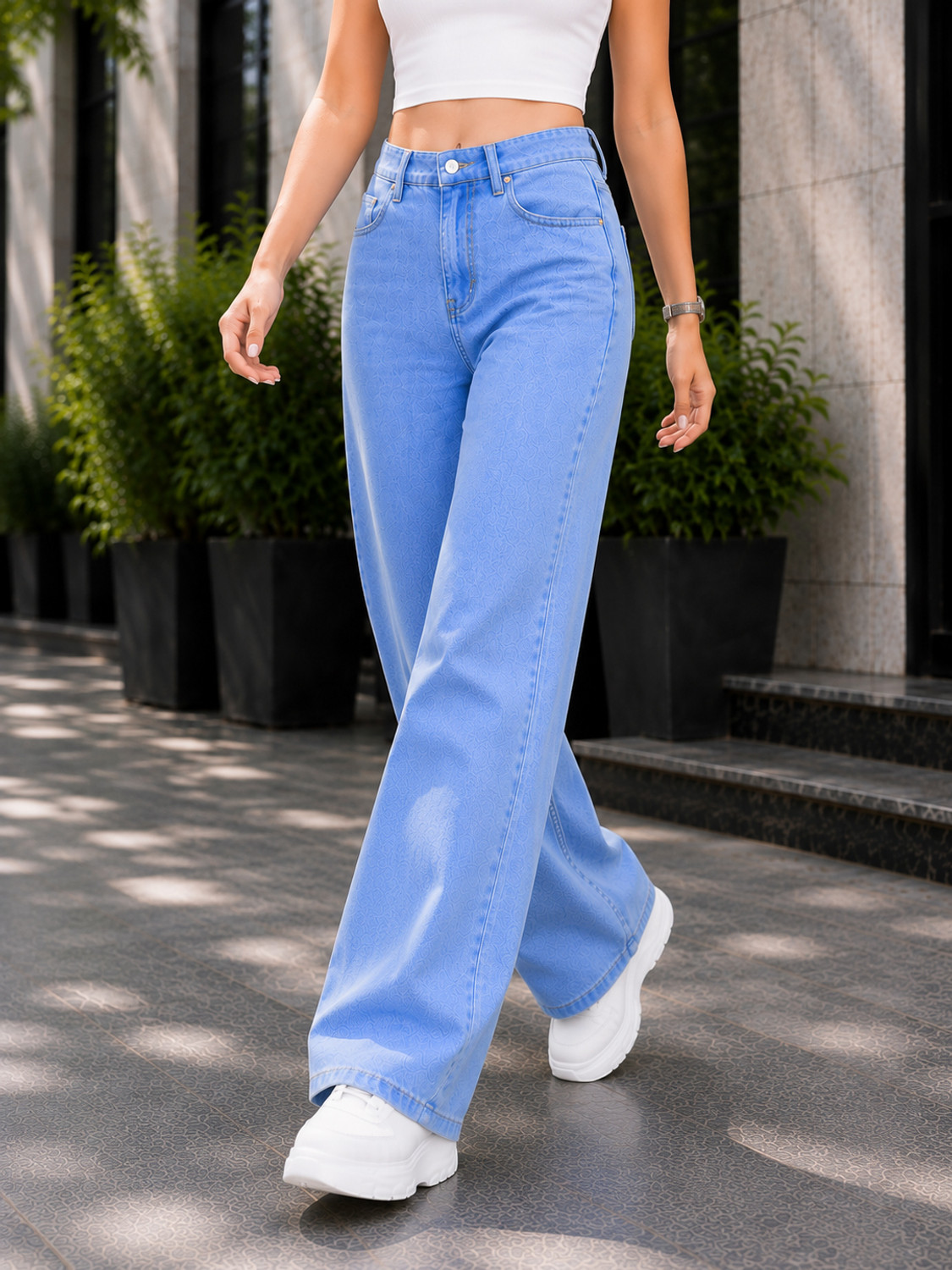 Image of ZARISTAA Straight Fit Women Light Blue Jeans