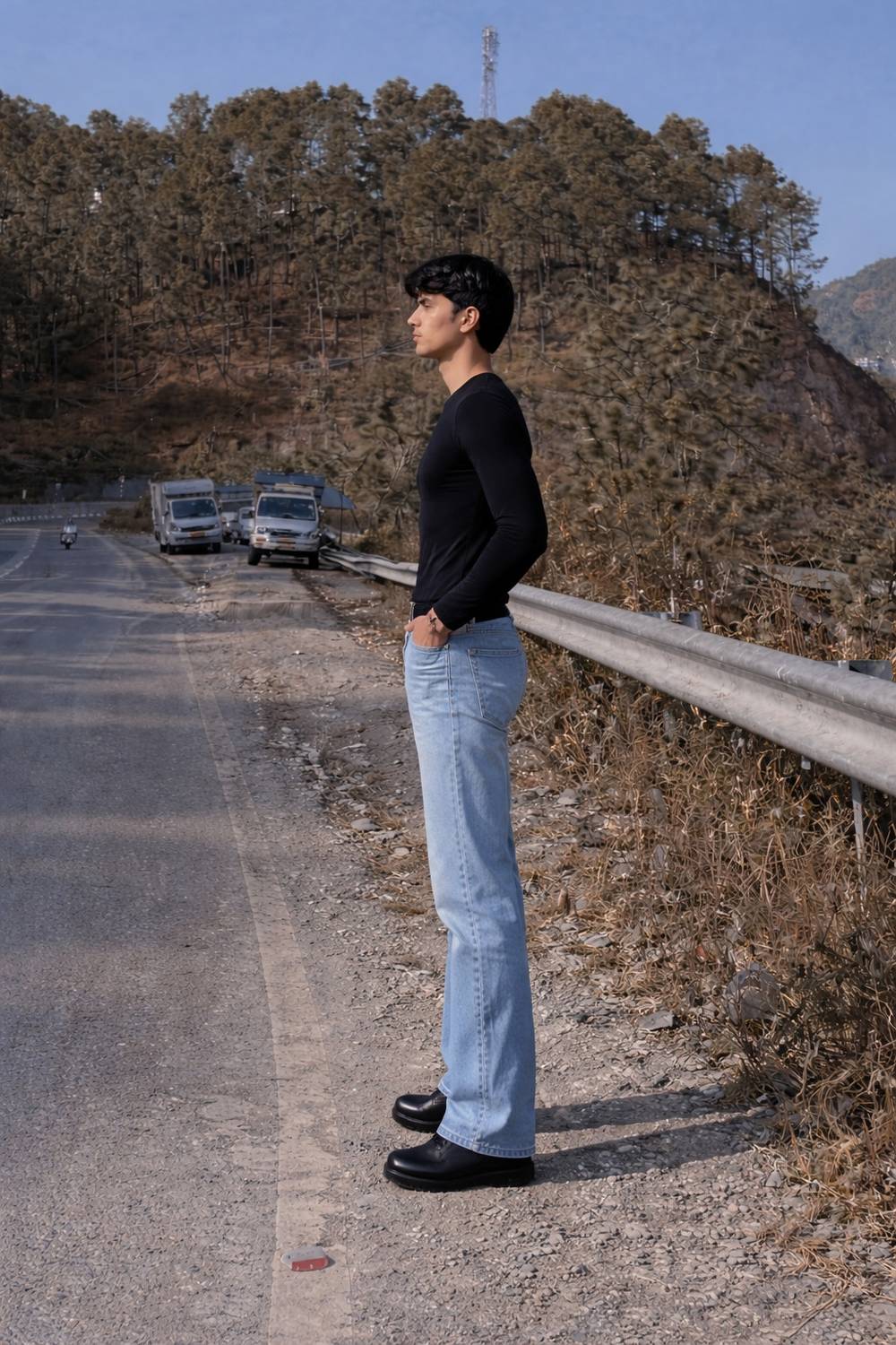 LEVORCE Flared Men Light Blue Jeans - Image 3