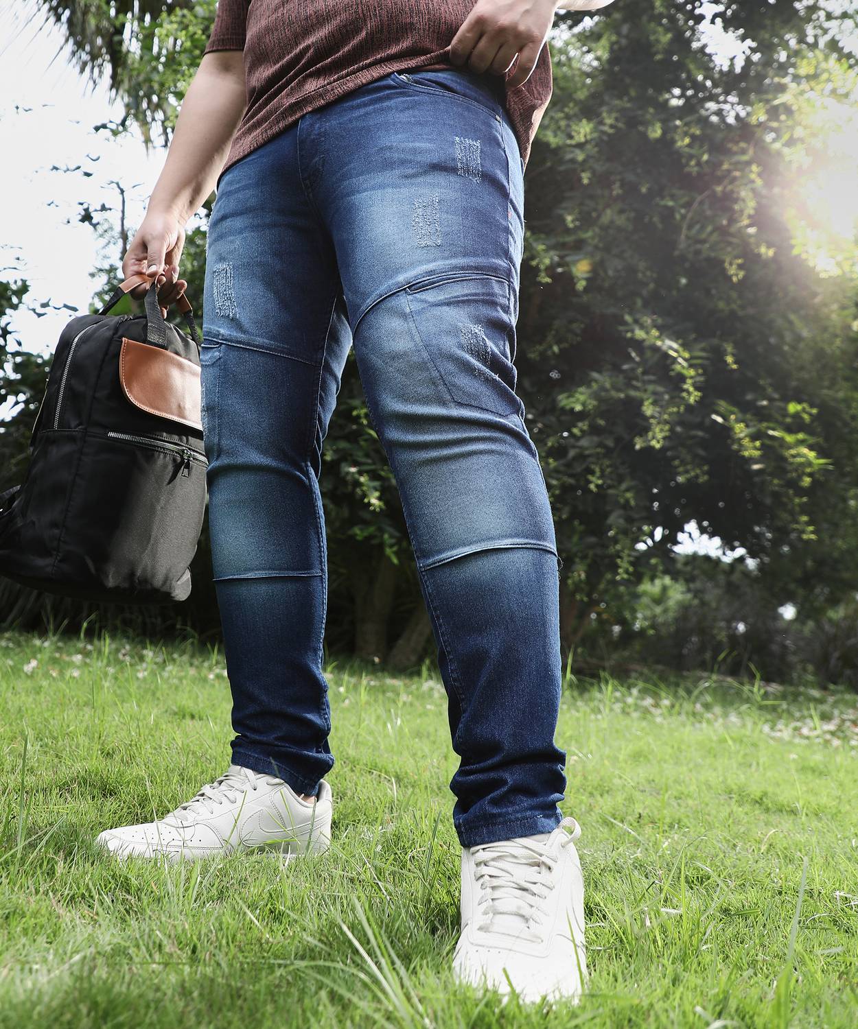Instafab Plus Men Skinny Mid Rise Blue Jeans - Image 1