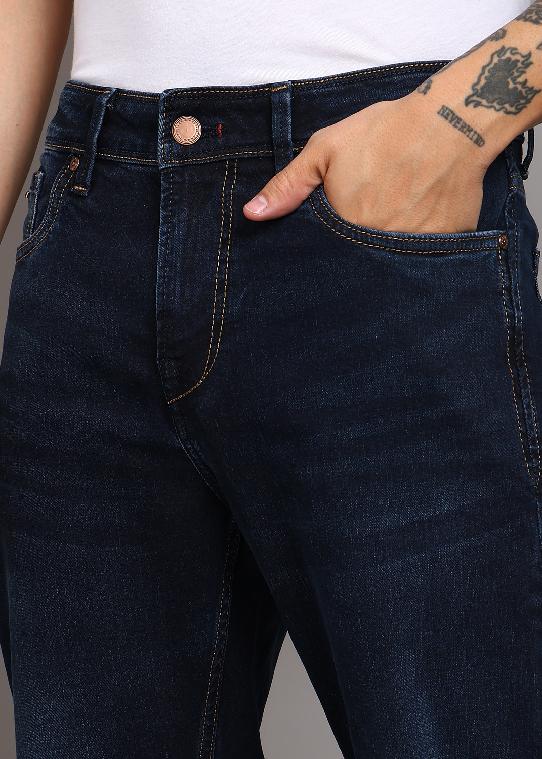 Image of KILLER Men Straight Fit Mid Rise Blue Jeans