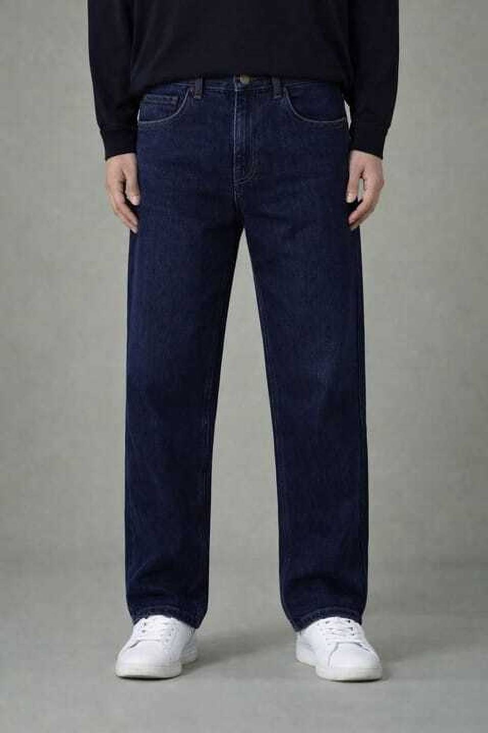Men Straight Fit Mid Rise Dark Blue Jeans - Image 2