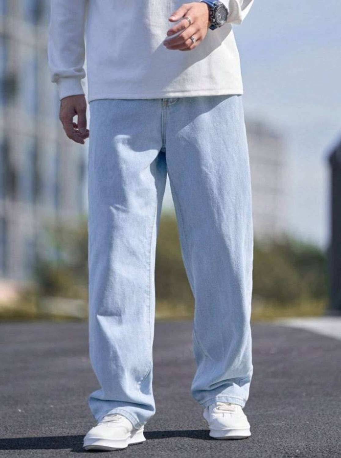 MEIXN Loose Fit Men Light Blue Jeans - Image 1