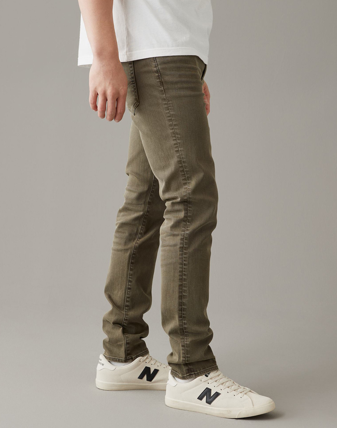 Image of American Eagle Men Slim Mid Rise Green Jeans
