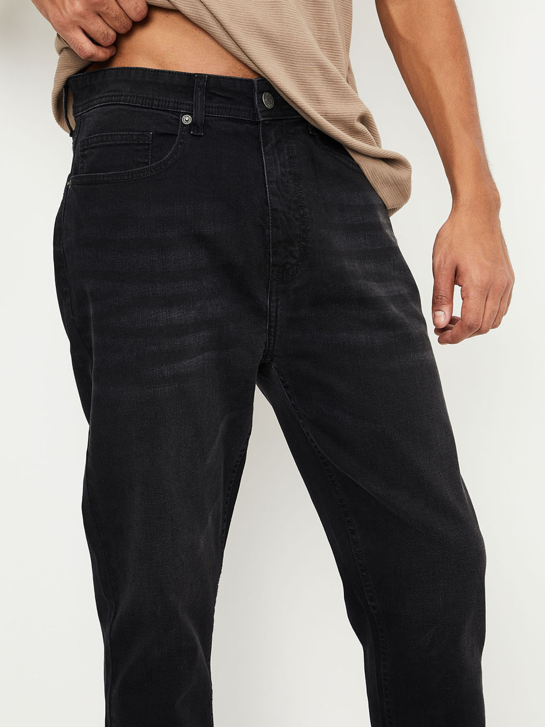 Image of MAX Regular Men Black Jeans