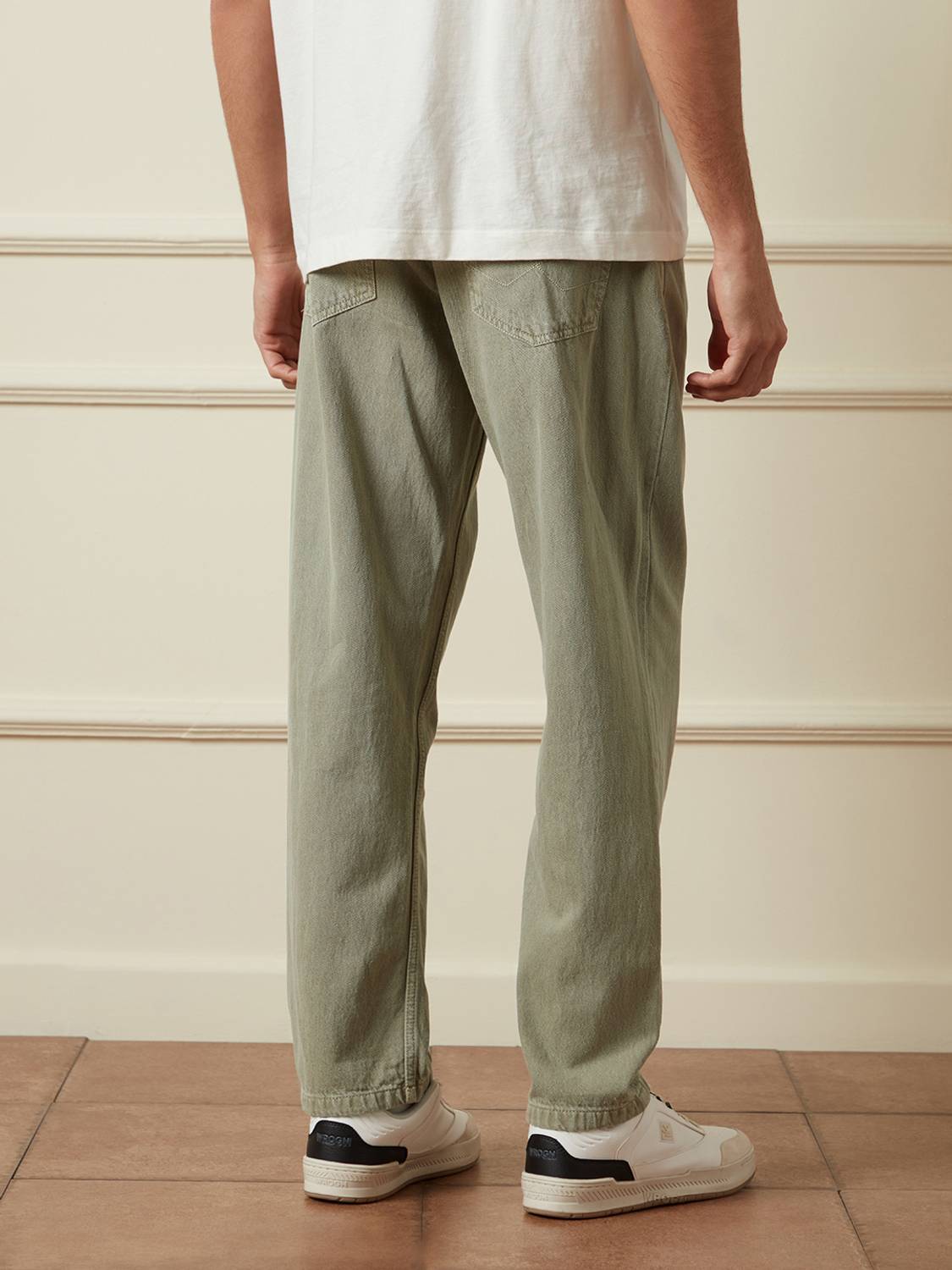 WROGN Men Green Relaxed Fit Jeans - Image 3