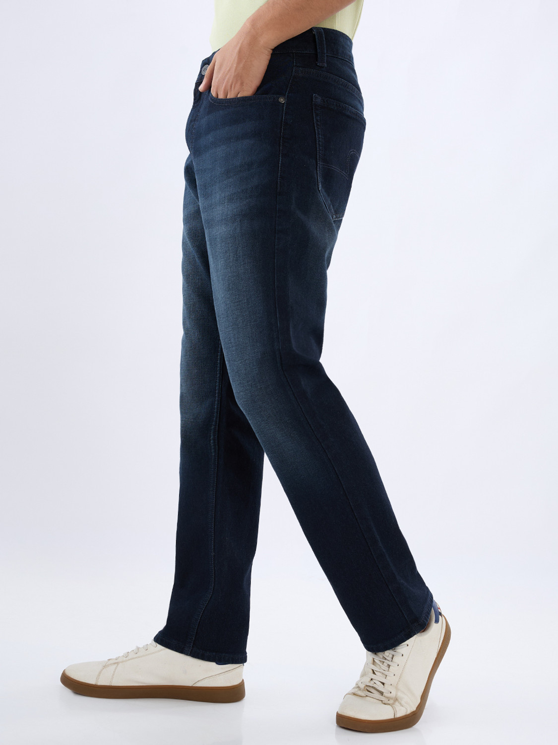 Image of Spykar Relaxed Fit Men Black Jeans