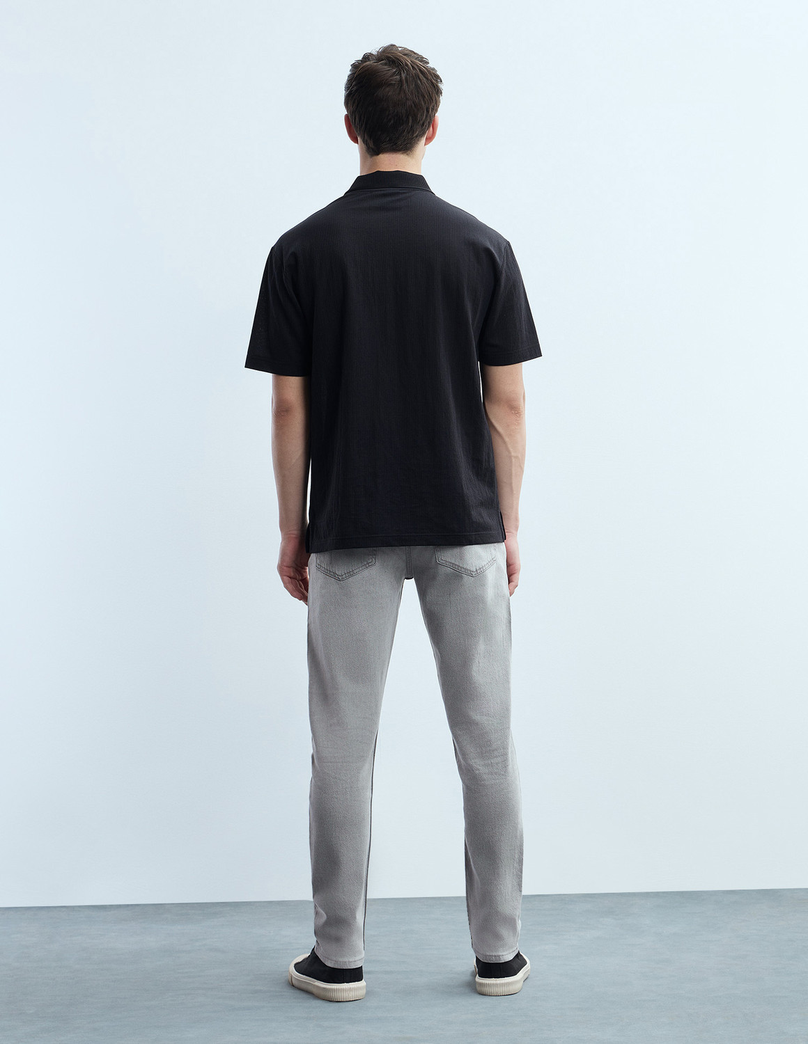 Image of FLYING MACHINE Men Tapered Fit Mid Rise Grey Jeans