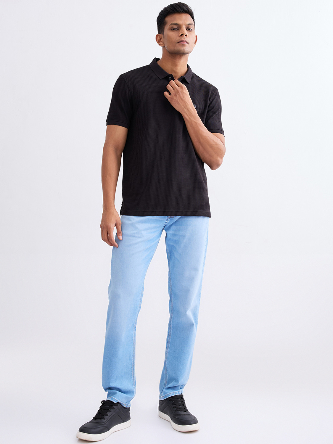 Image of Spykar Relaxed Fit Men Blue Jeans