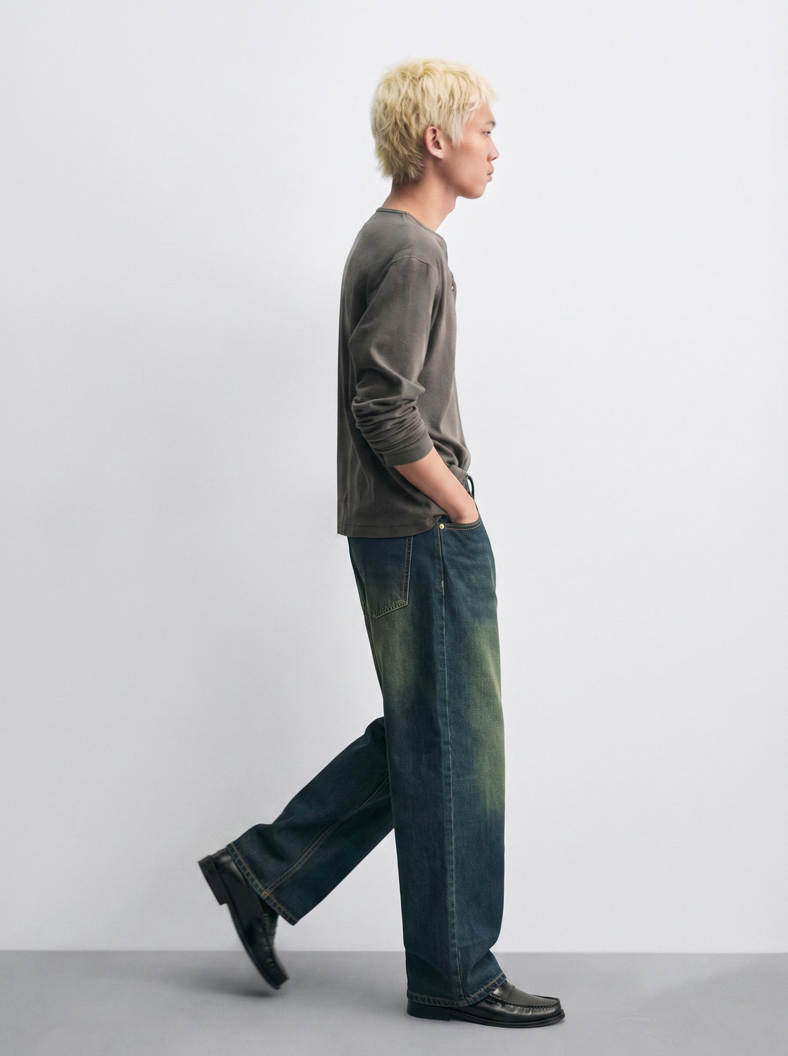 Image of dolsia Regular Men Blue Jeans