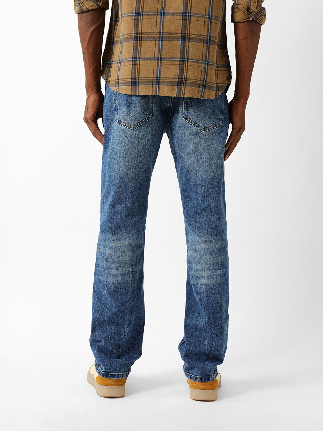 Image of THE BEAR HOUSE Straight Fit Men Blue Jeans