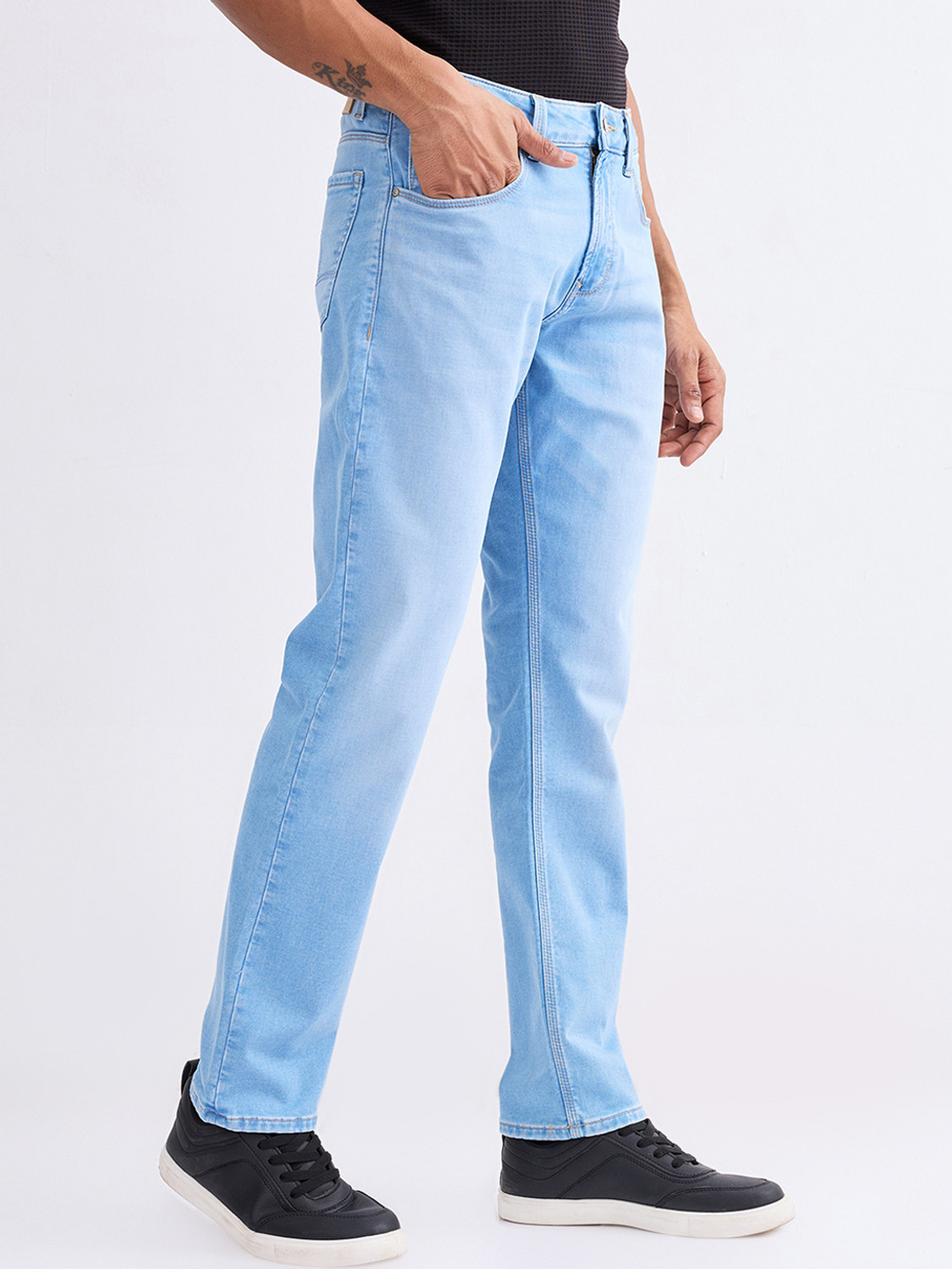 Image of Spykar Relaxed Fit Men Blue Jeans