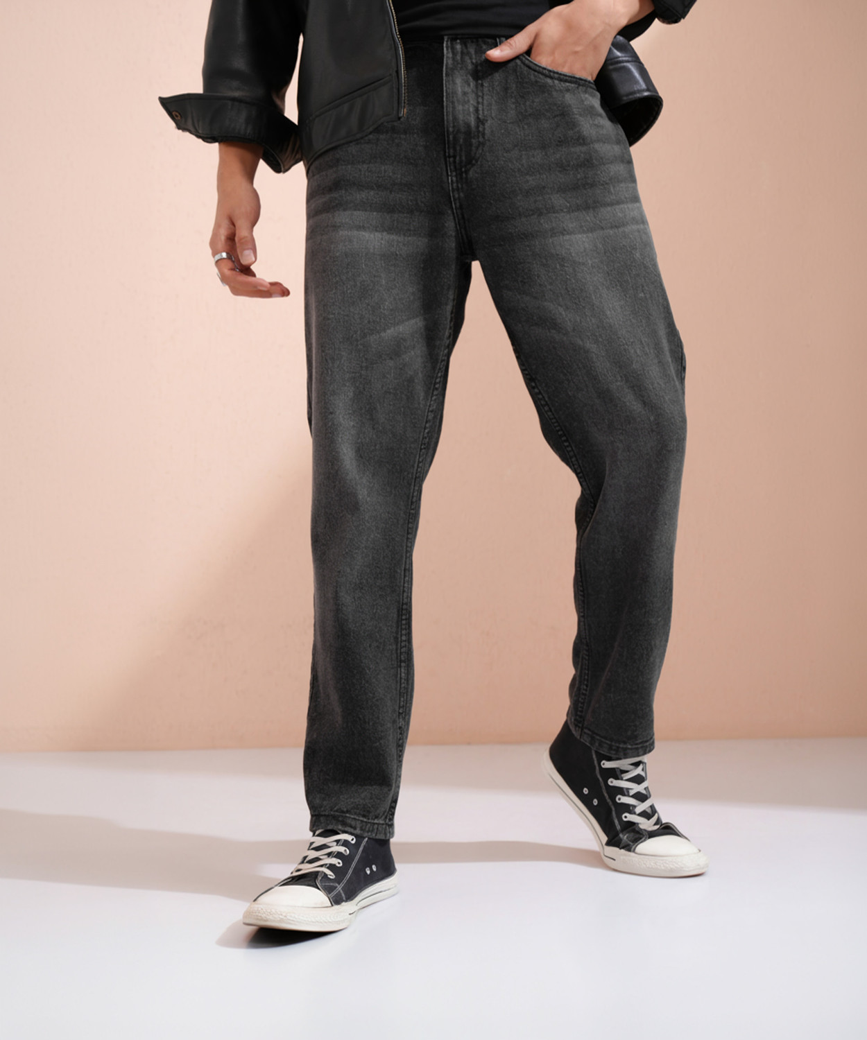 Image of HIGHLANDER Relaxed Fit Men Grey Jeans