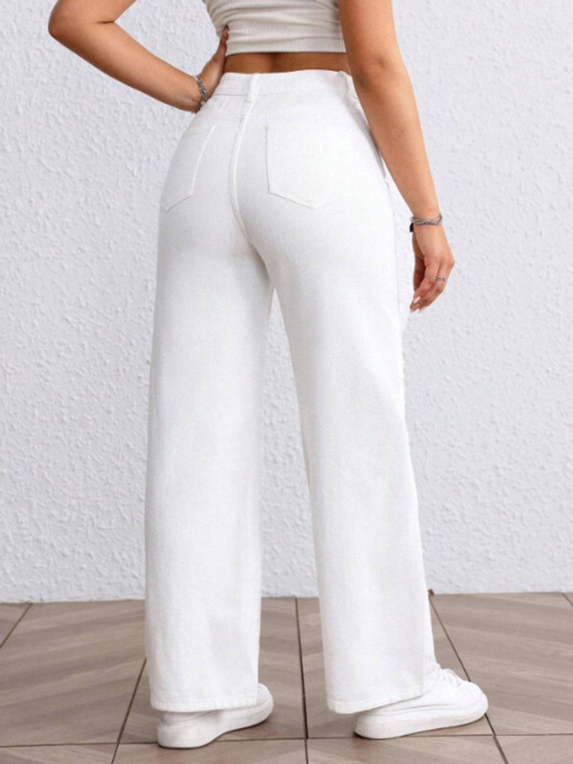 Image of BEN MARTIN Loose Fit Women White Jeans